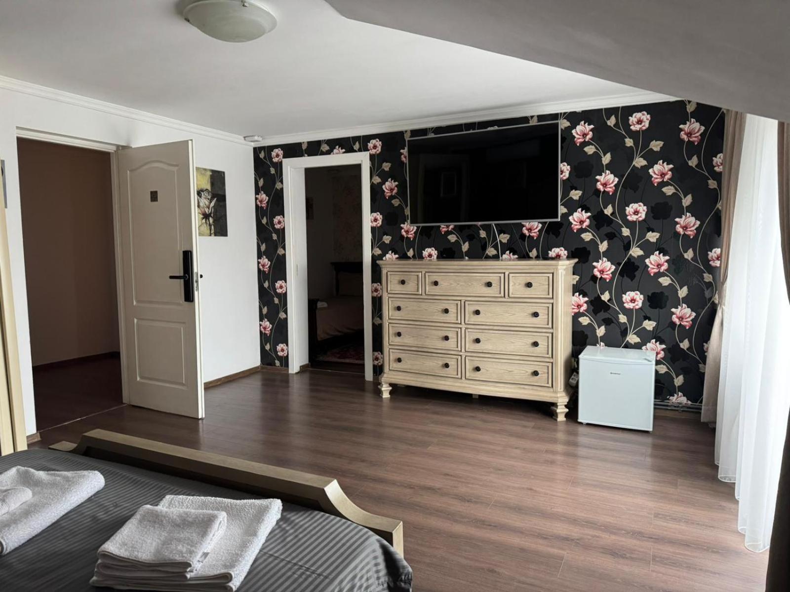 Casa Rosa by MANAGR