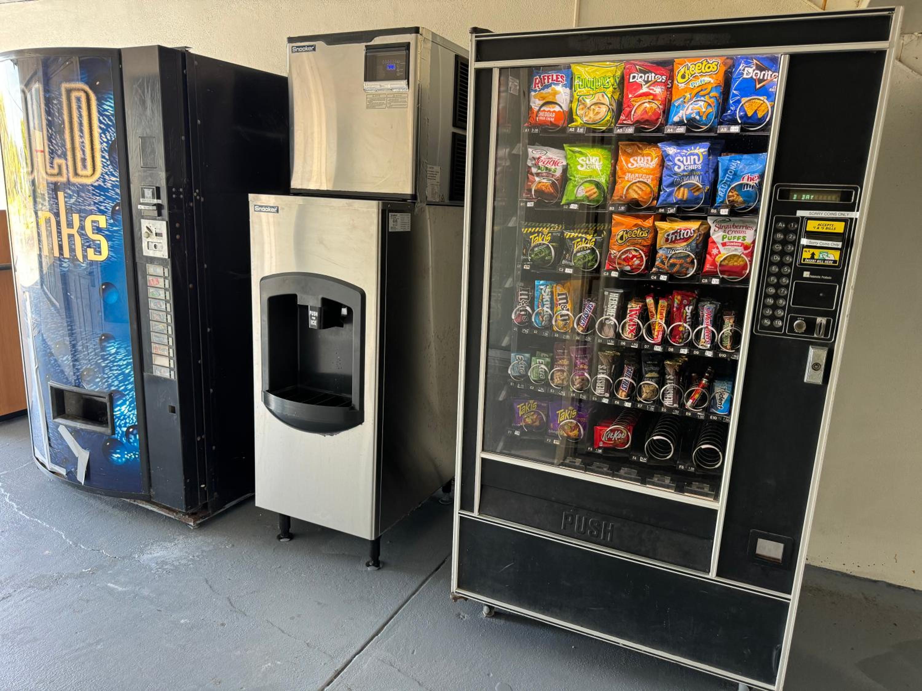 Englewood Inn & Suites