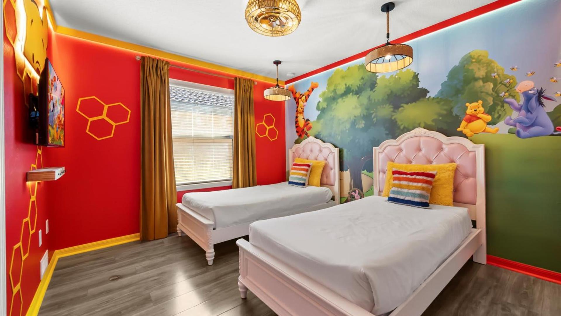 Upstay Epic Windsor Home w Pool Cinema & Games