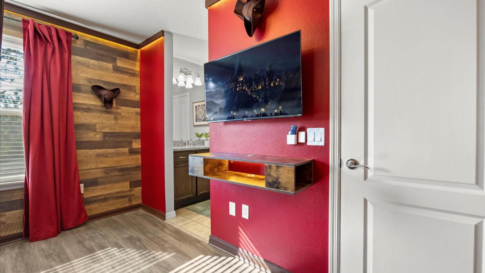 Upstay Epic Windsor Home w Pool Cinema & Games