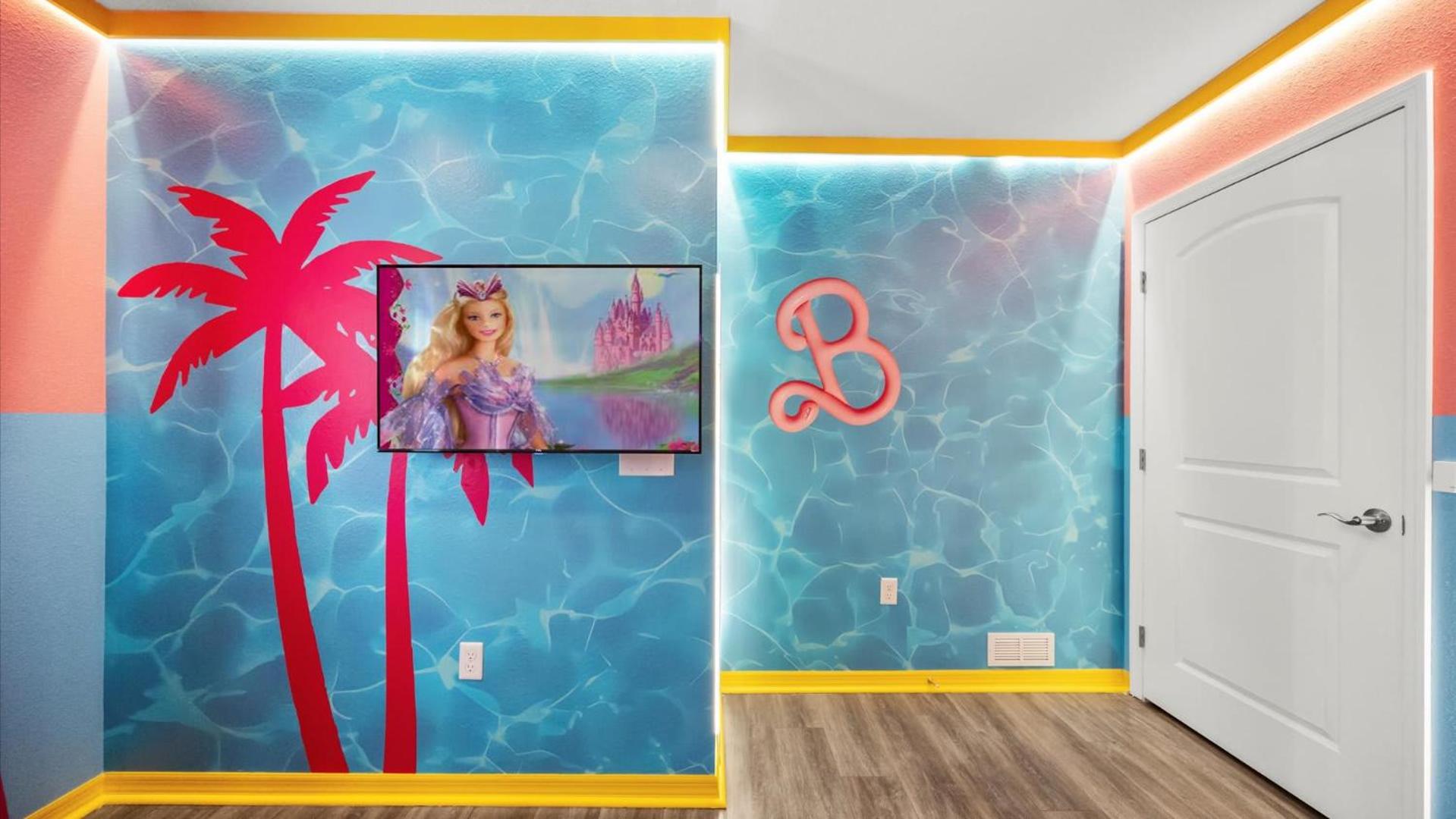 Upstay Epic Windsor Home w Pool Cinema & Games