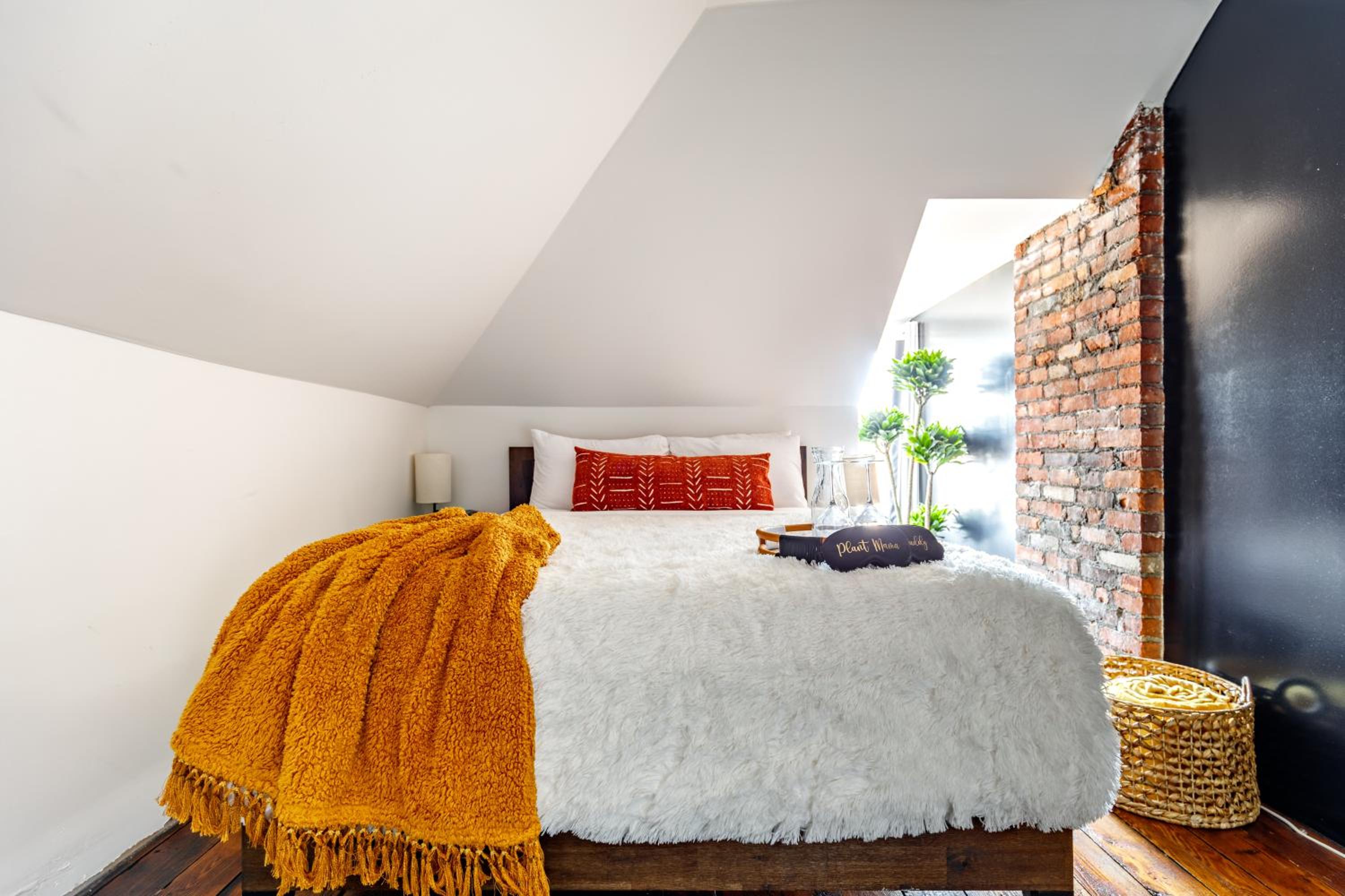 Jungle House Historic Lofts - Columbus Downtown Free Parking