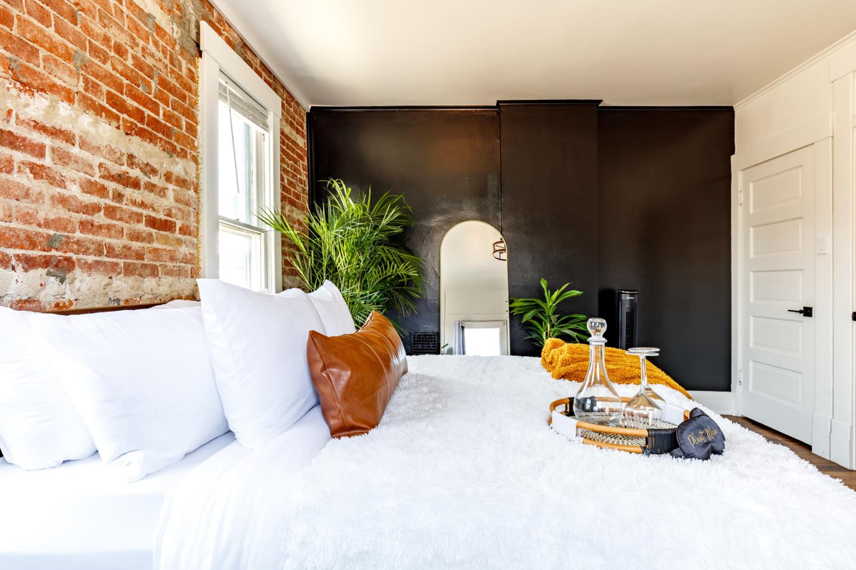 Jungle House Historic Lofts - Columbus Downtown Free Parking