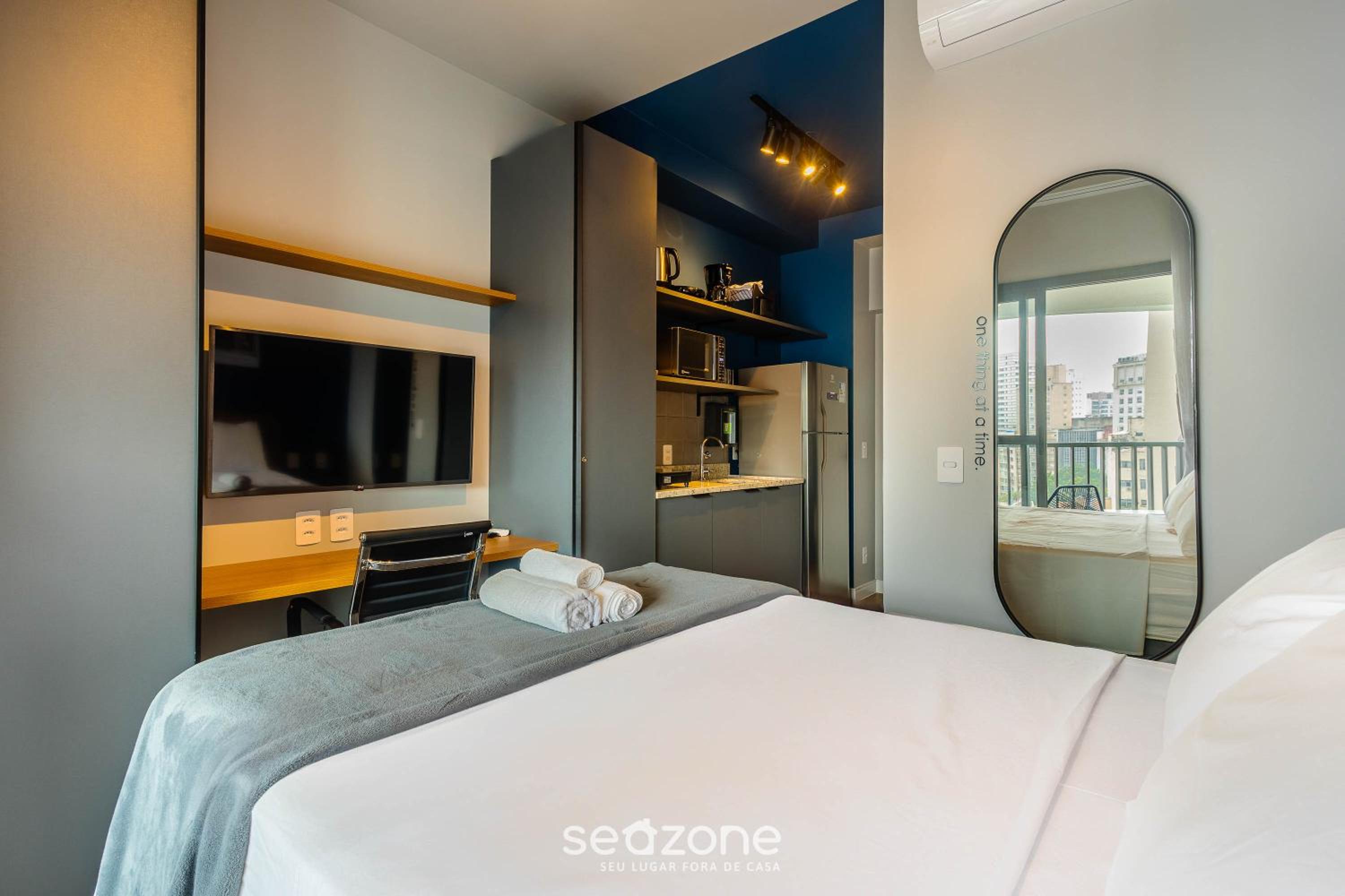 Modern and Fully Equipped Accommodations Near the Metro and Praça da República - DNRs