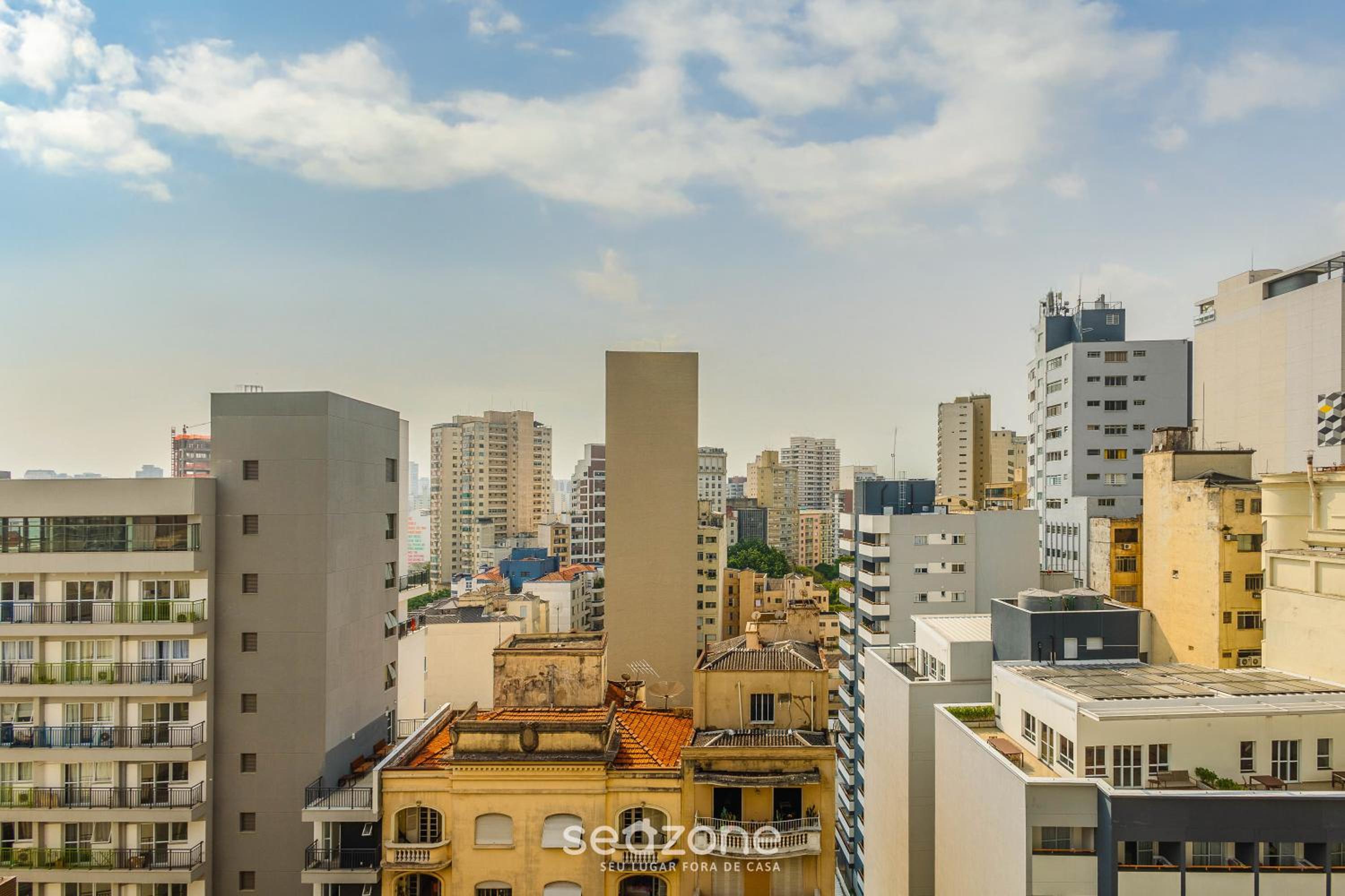 Modern and Fully Equipped Accommodations Near the Metro and Praça da República - DNRs