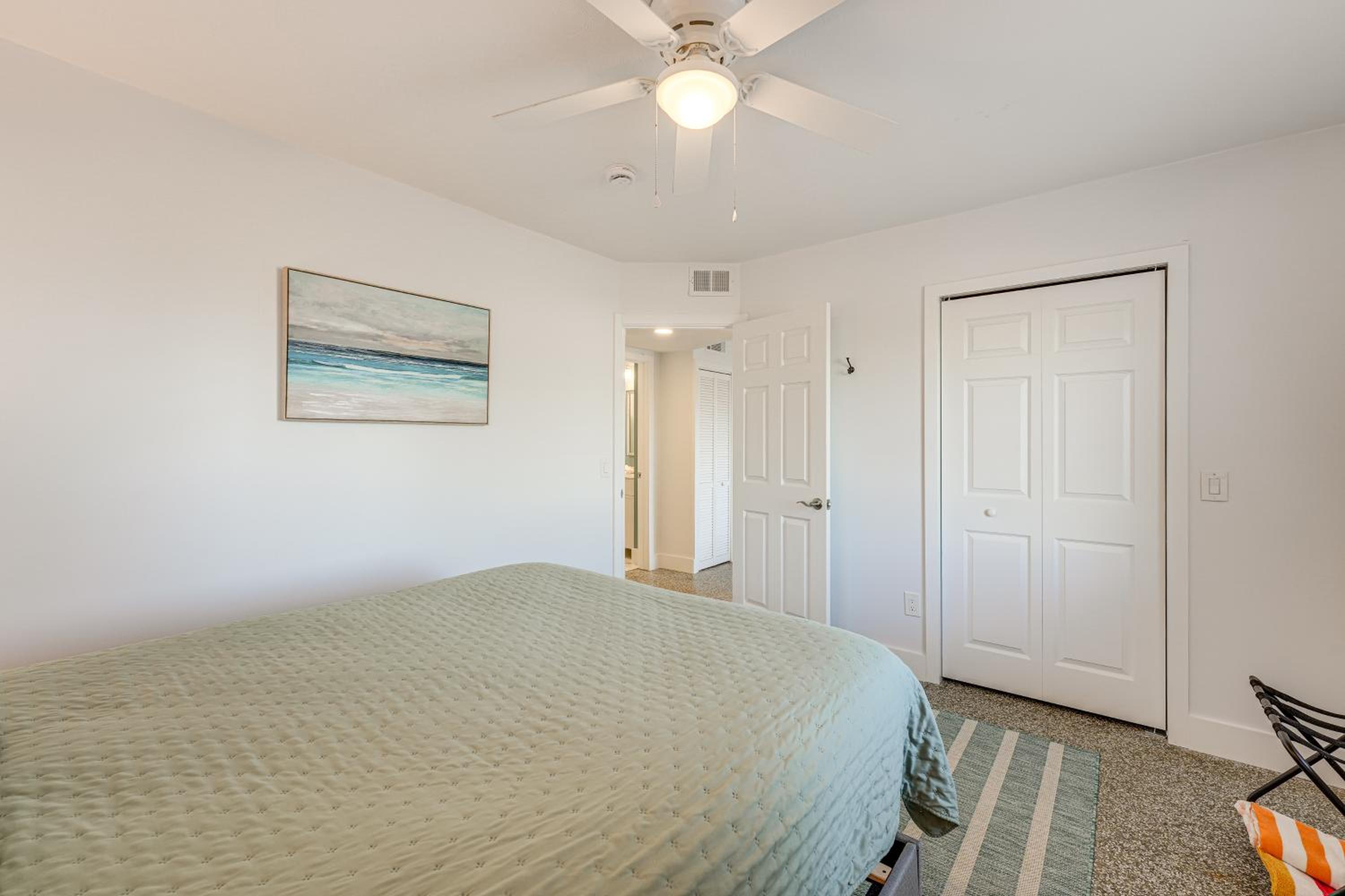Walk to Sand and Sun! Breezy Indian Rocks Beach Home