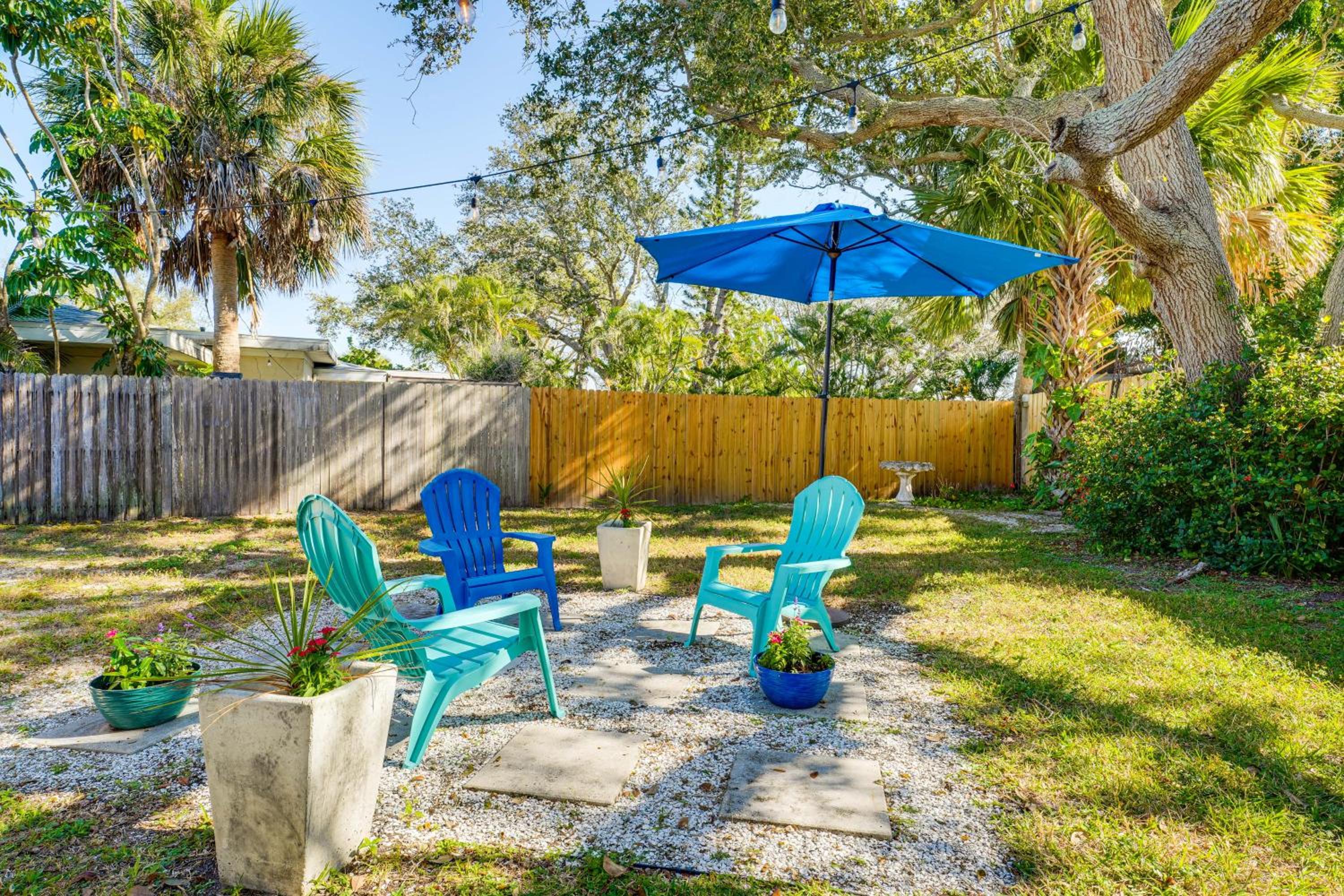 Walk to Sand and Sun! Breezy Indian Rocks Beach Home