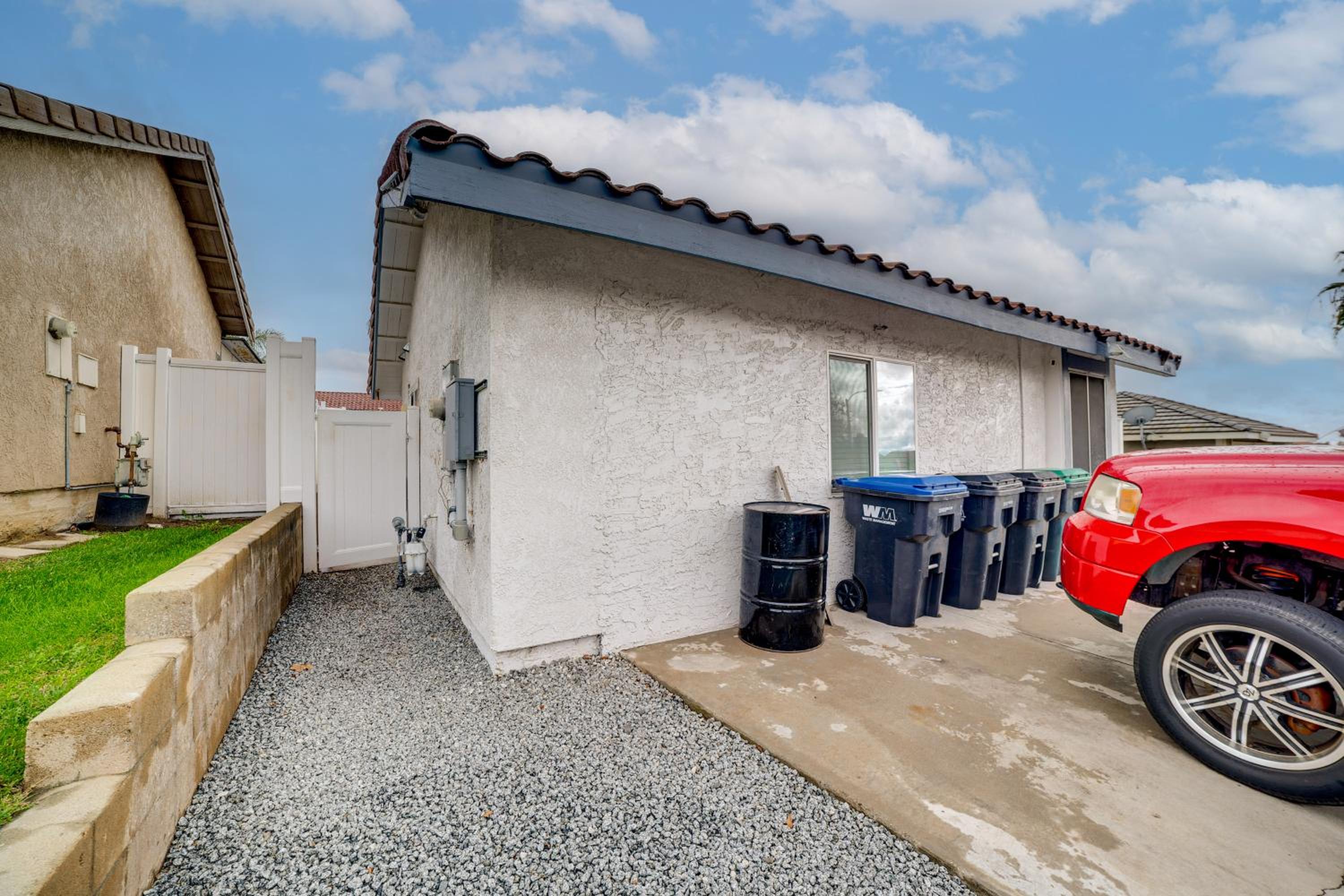 10 Mi to Riverside! Apt Near RUHS Medical Center