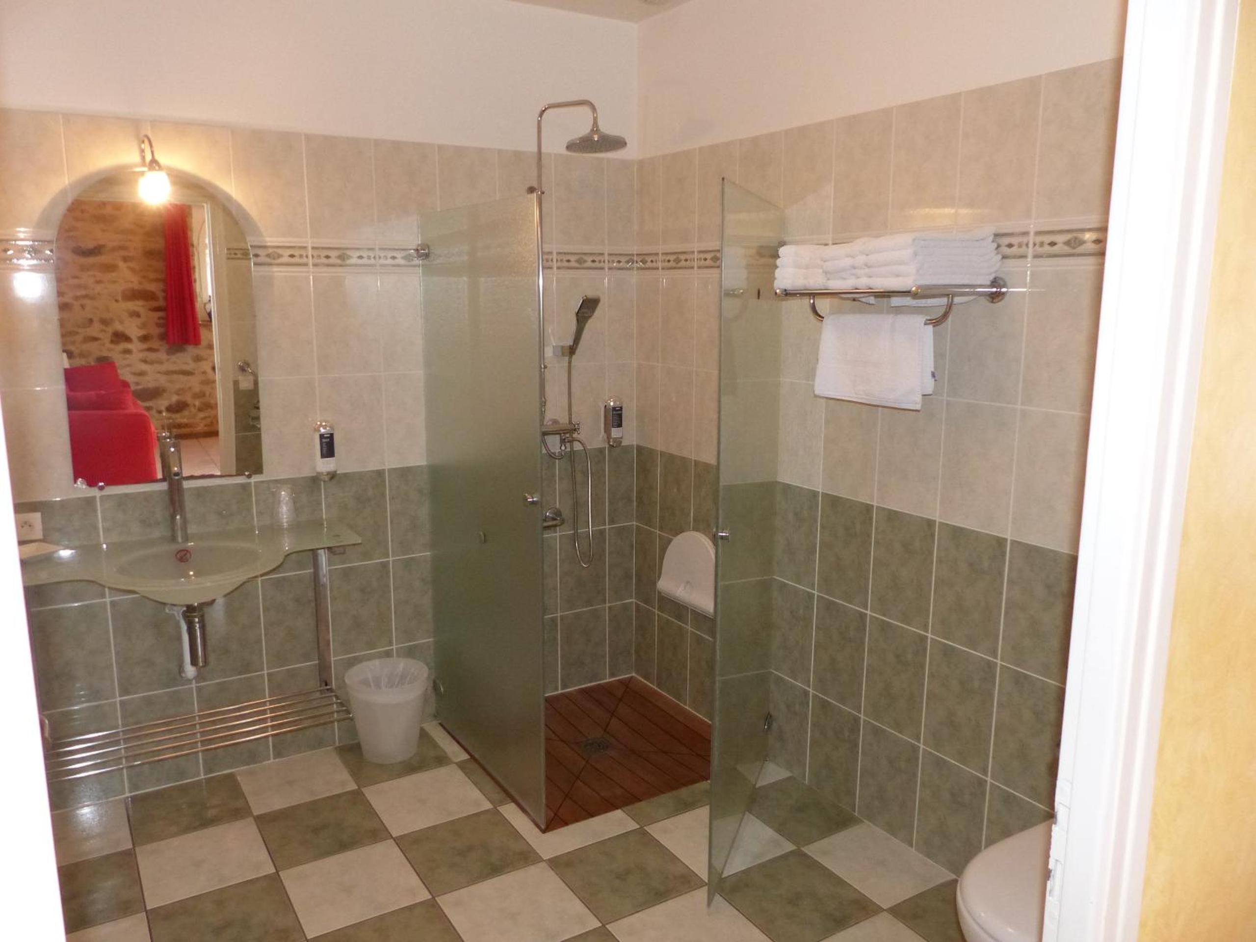 Photo 23