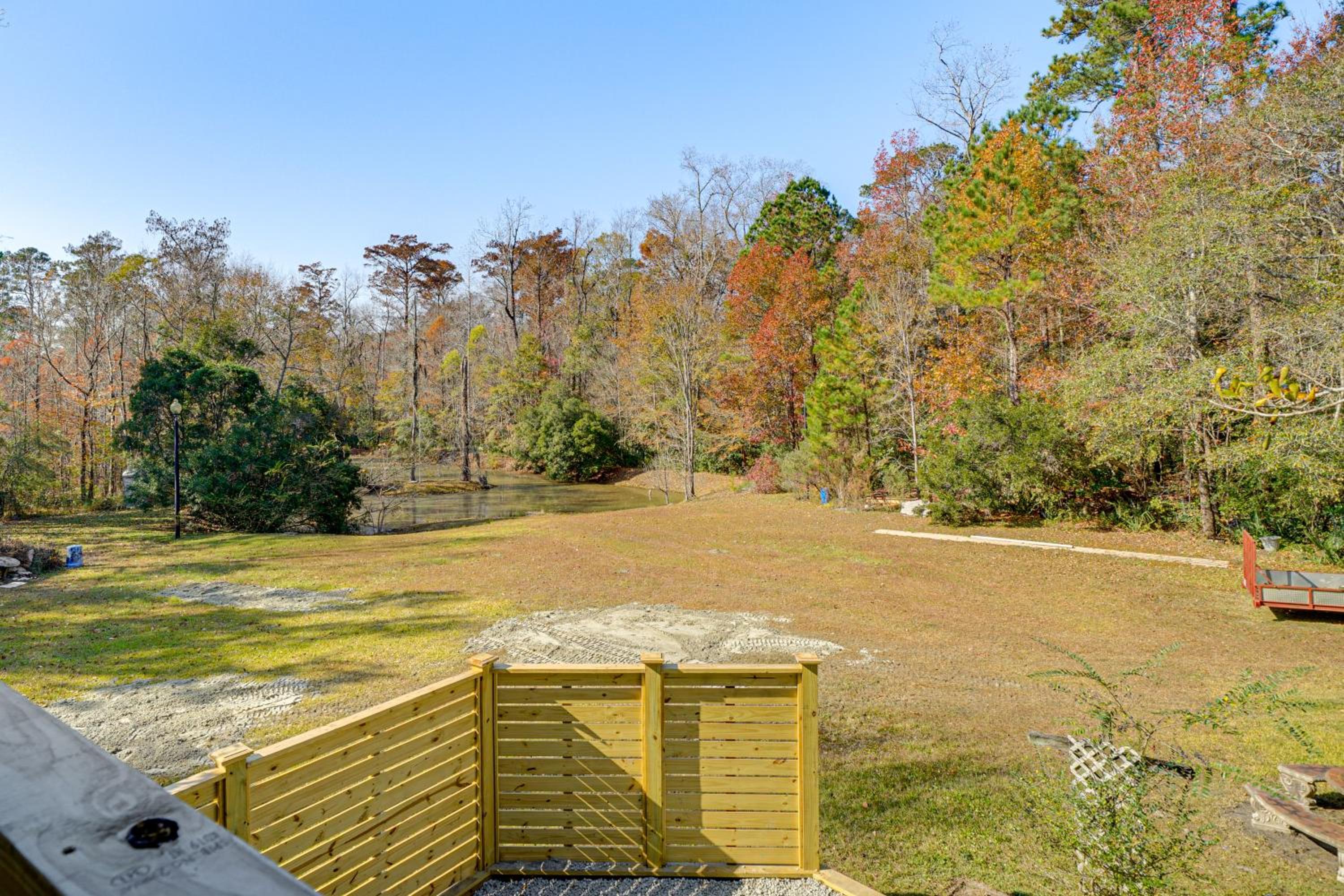Wooded Couples Haven! 15 Mi to Wrightsville Beach