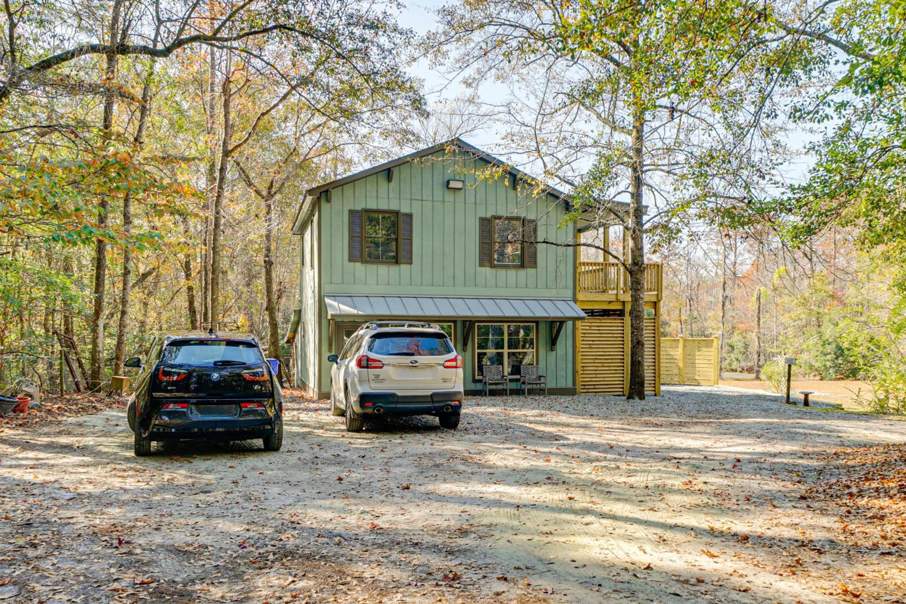 Wooded Couples Haven! 15 Mi to Wrightsville Beach
