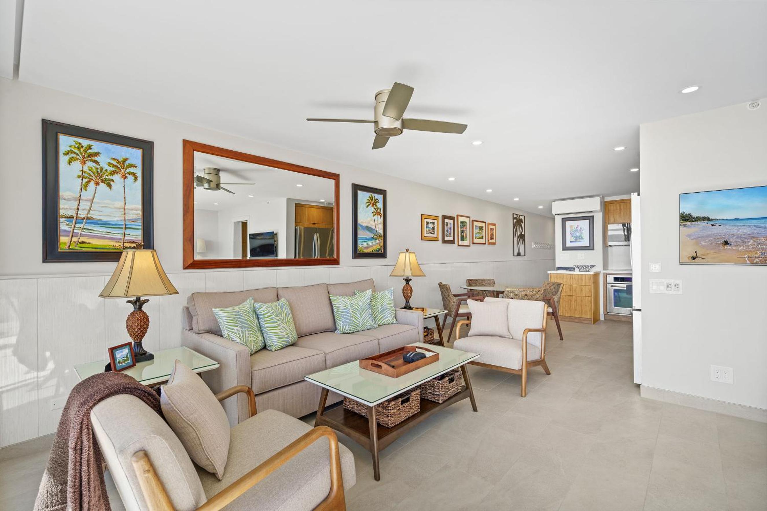 Mana Kai 304 - Renovated Oceanfront 2BR/2BA Condo, Split AC, Beach Access, Views