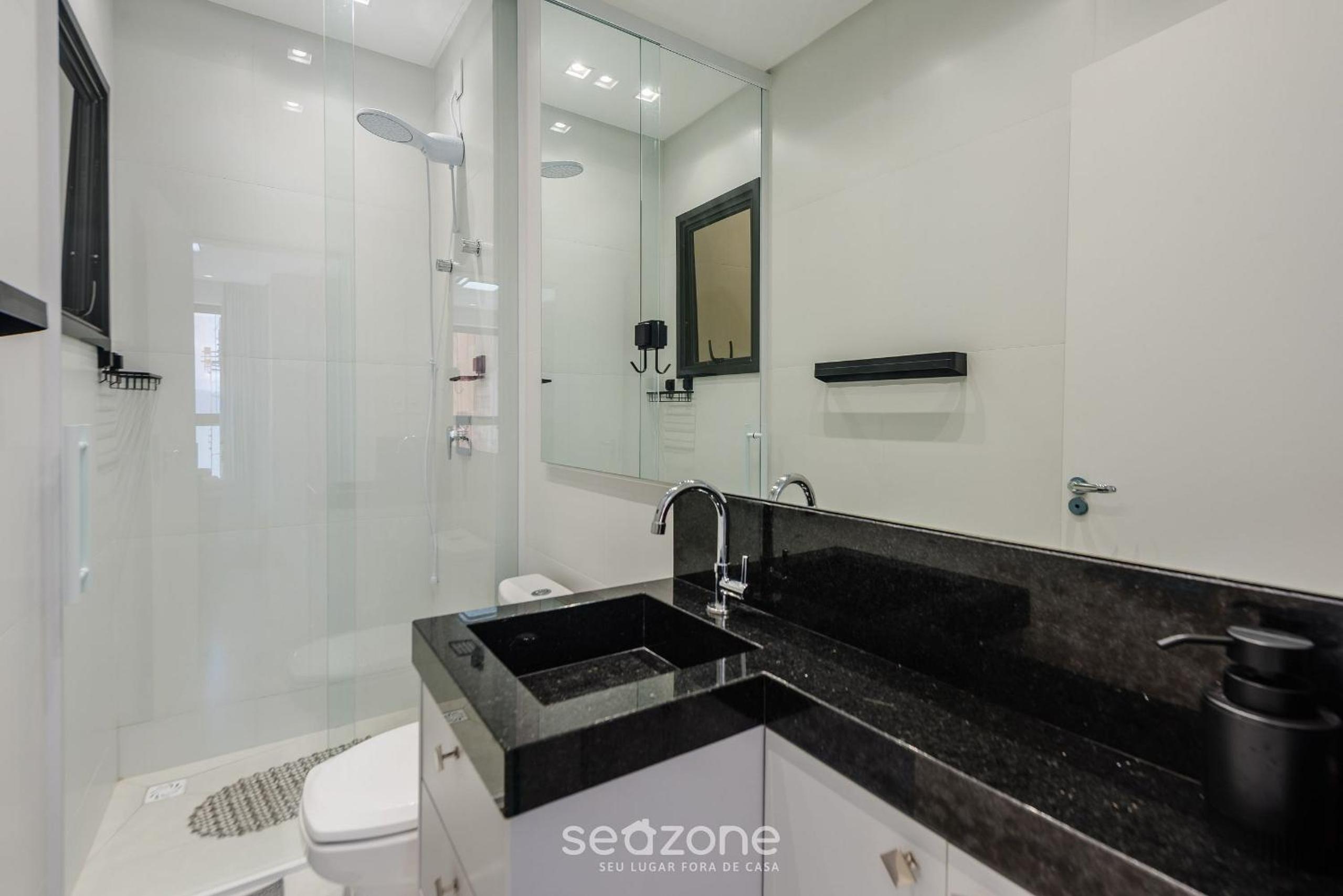 Apartments in a building 200 m from Perequê beach - RIHs