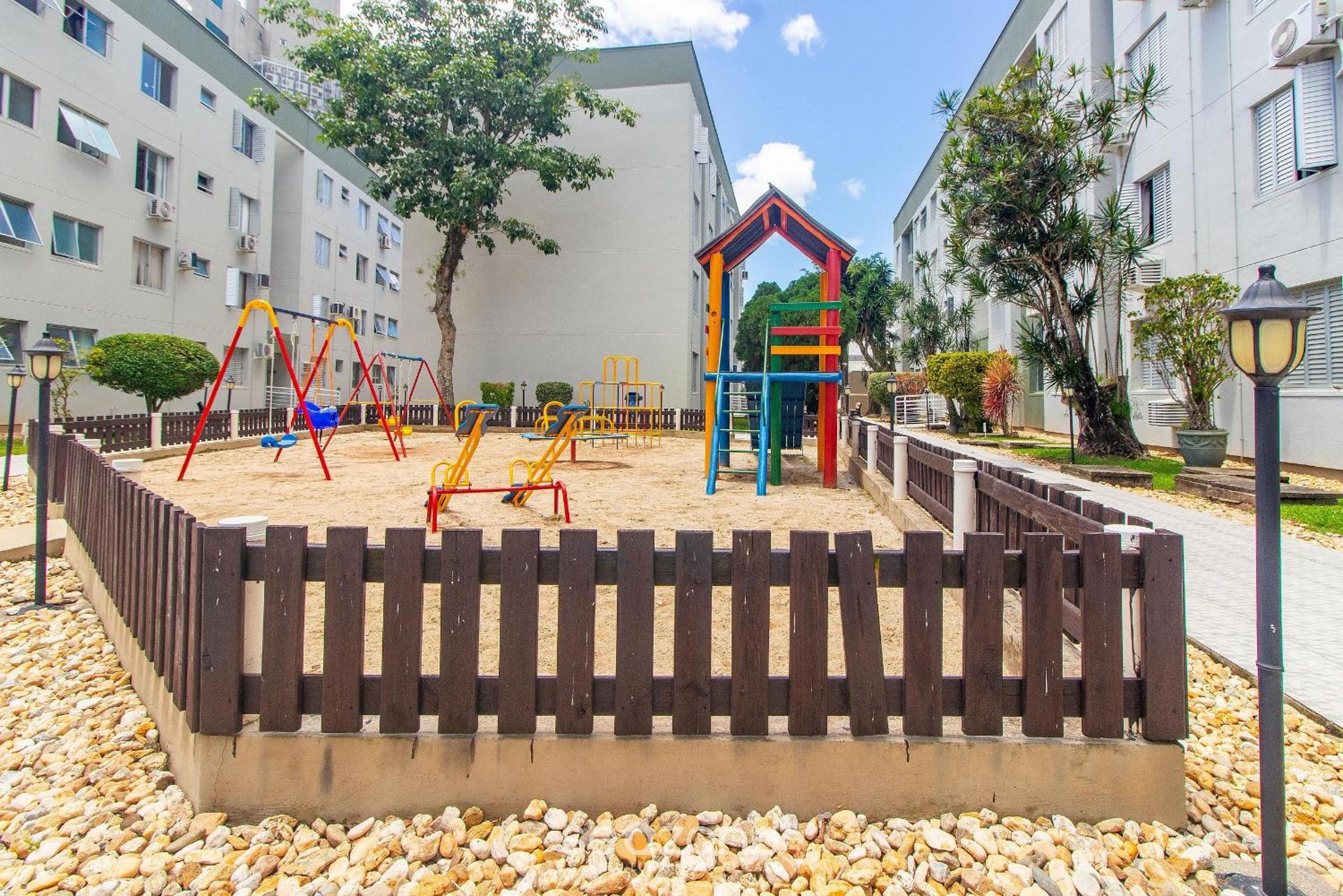 Apt 650 m from MASC in Floripa BAS0401