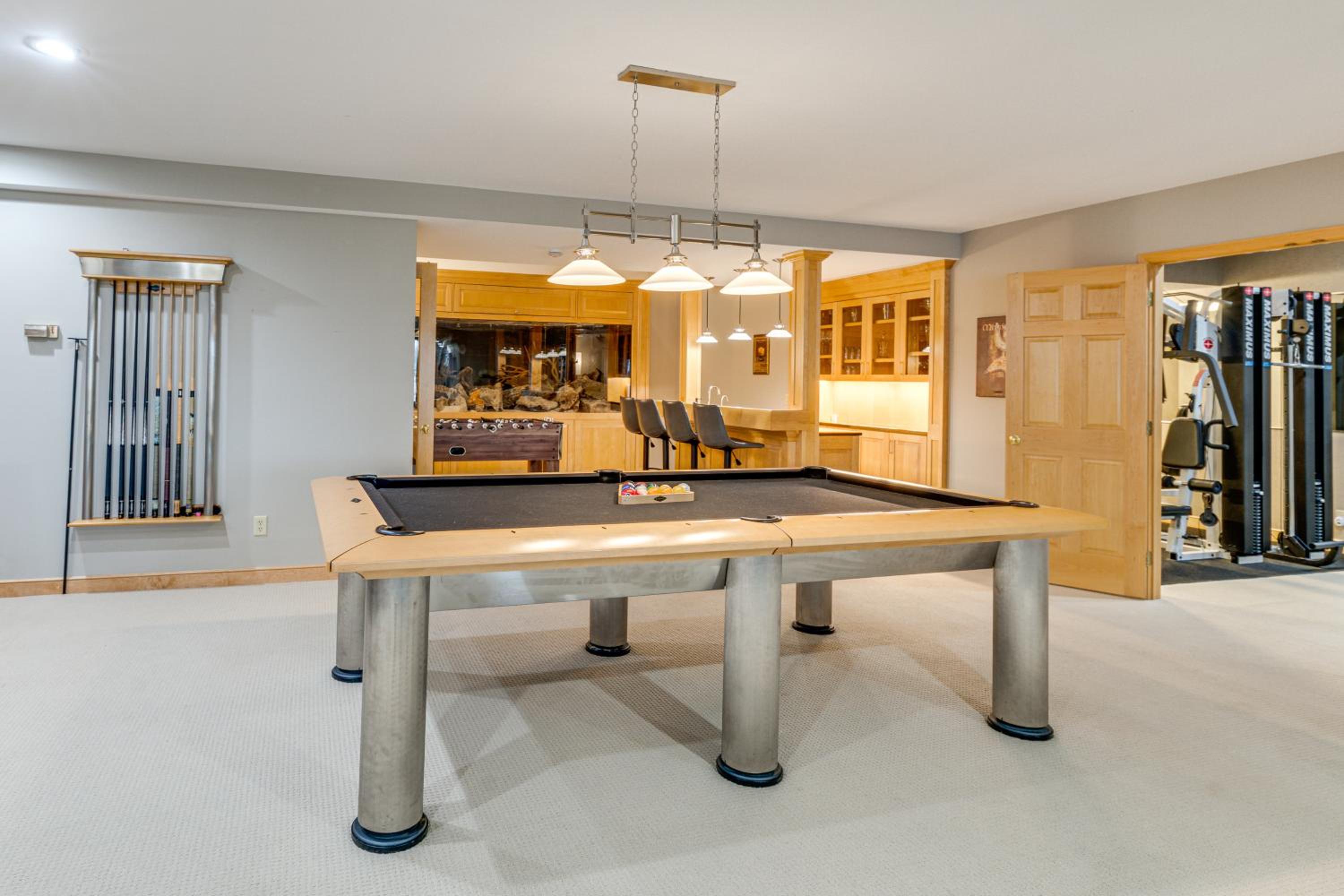 Luxe Long Lake Estate! Courts, Pool and Game Room