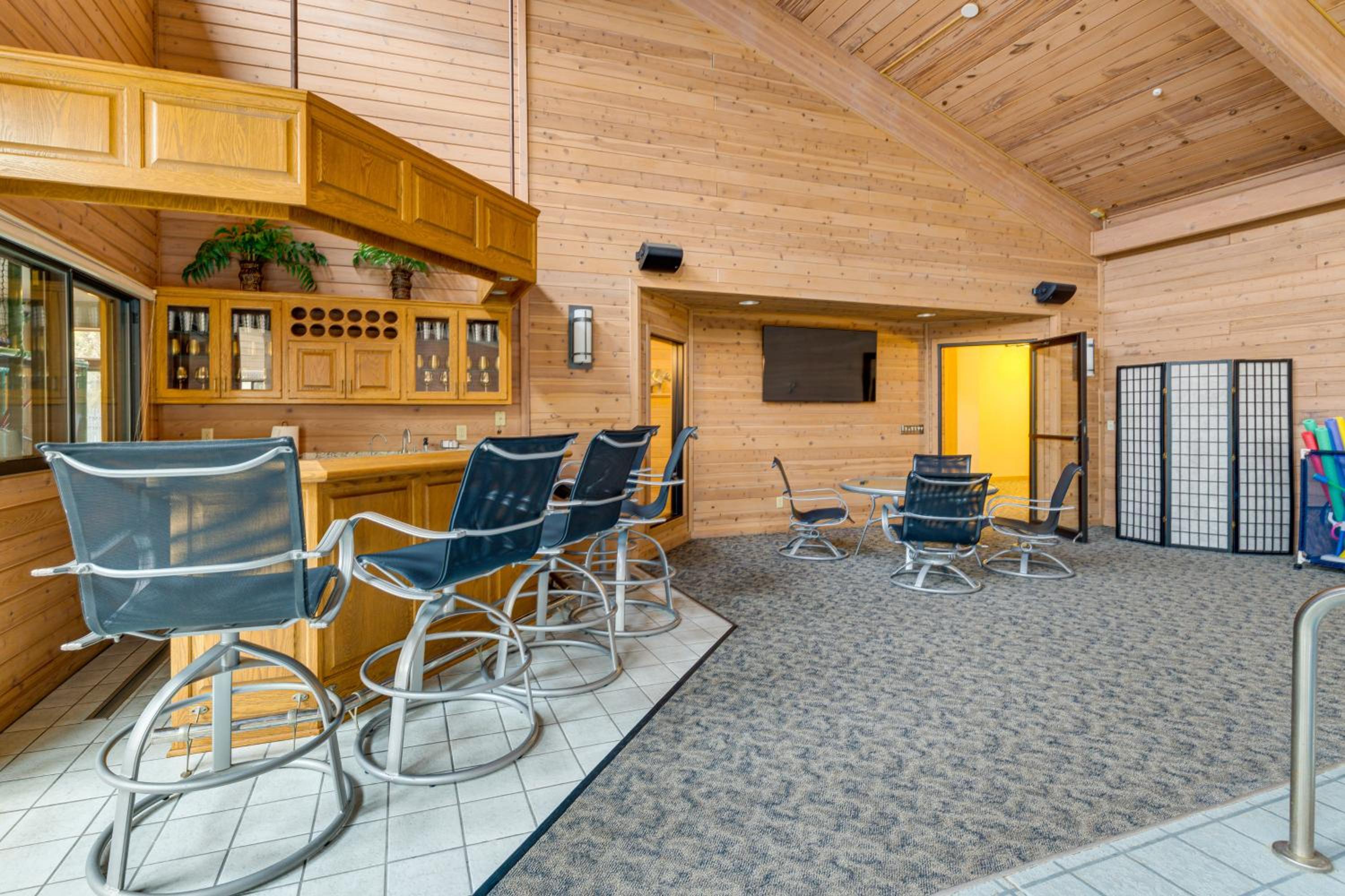 Luxe Long Lake Estate! Courts, Pool and Game Room