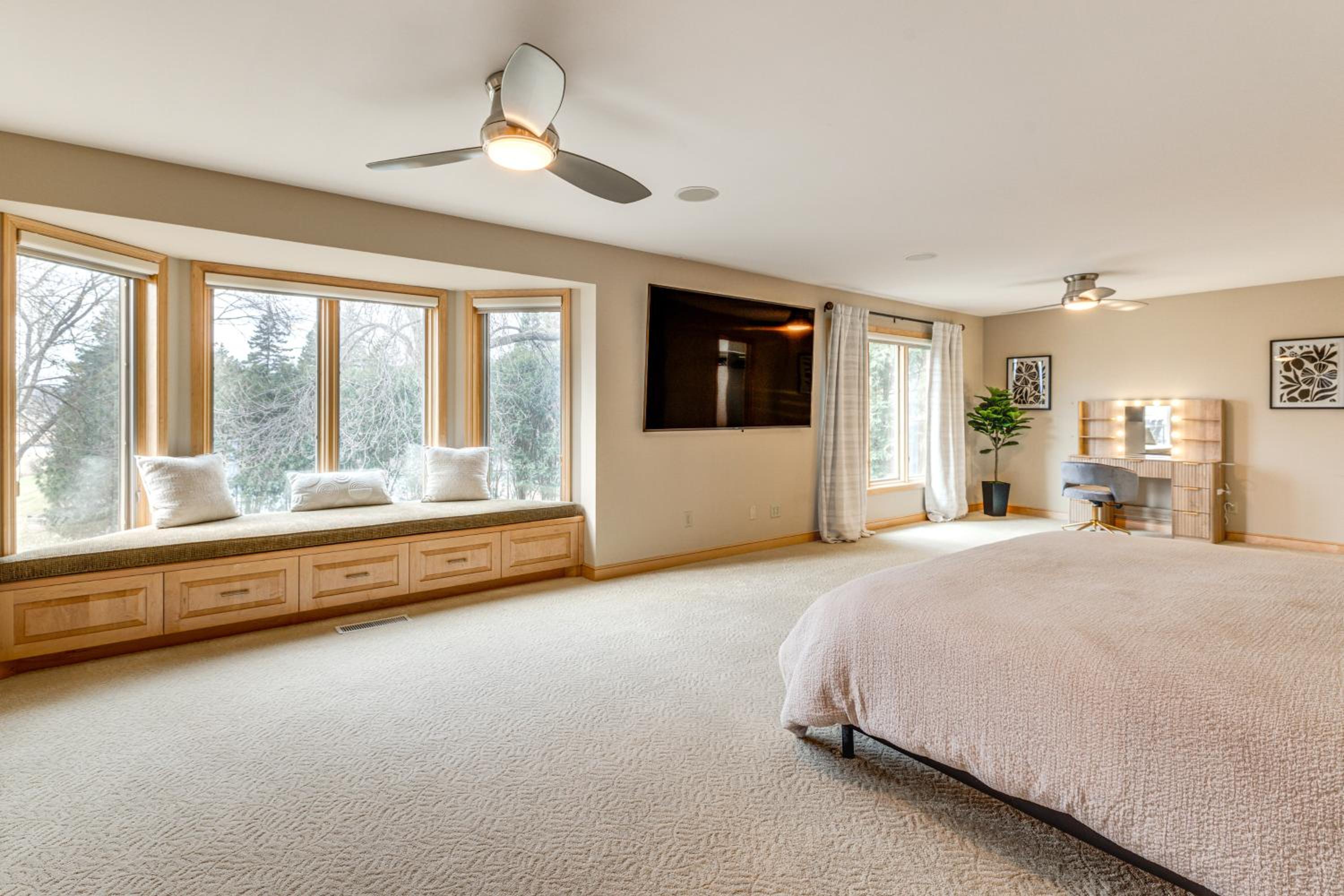 Luxe Long Lake Estate! Courts, Pool and Game Room