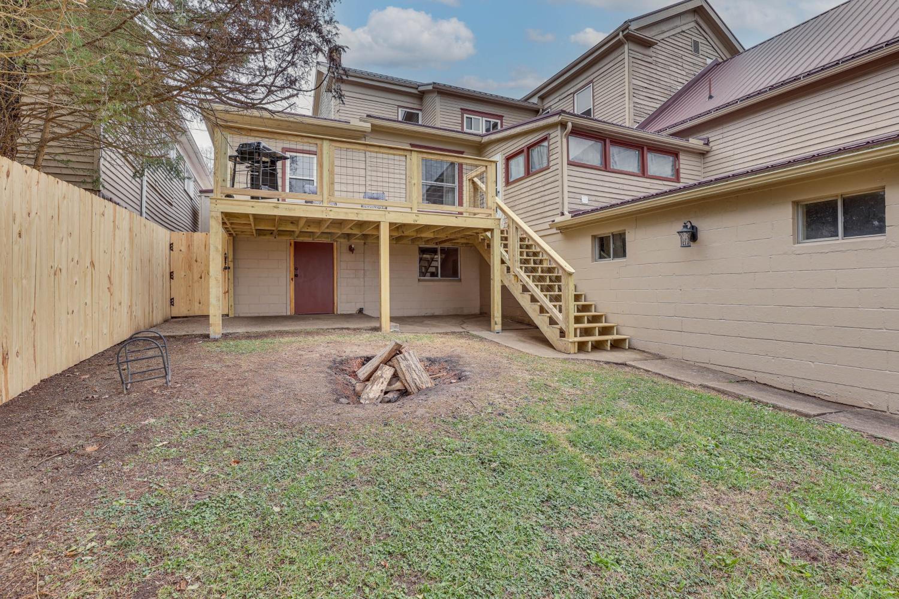 5 Mi to The Wilds Spacious Family Hub, Game Room!