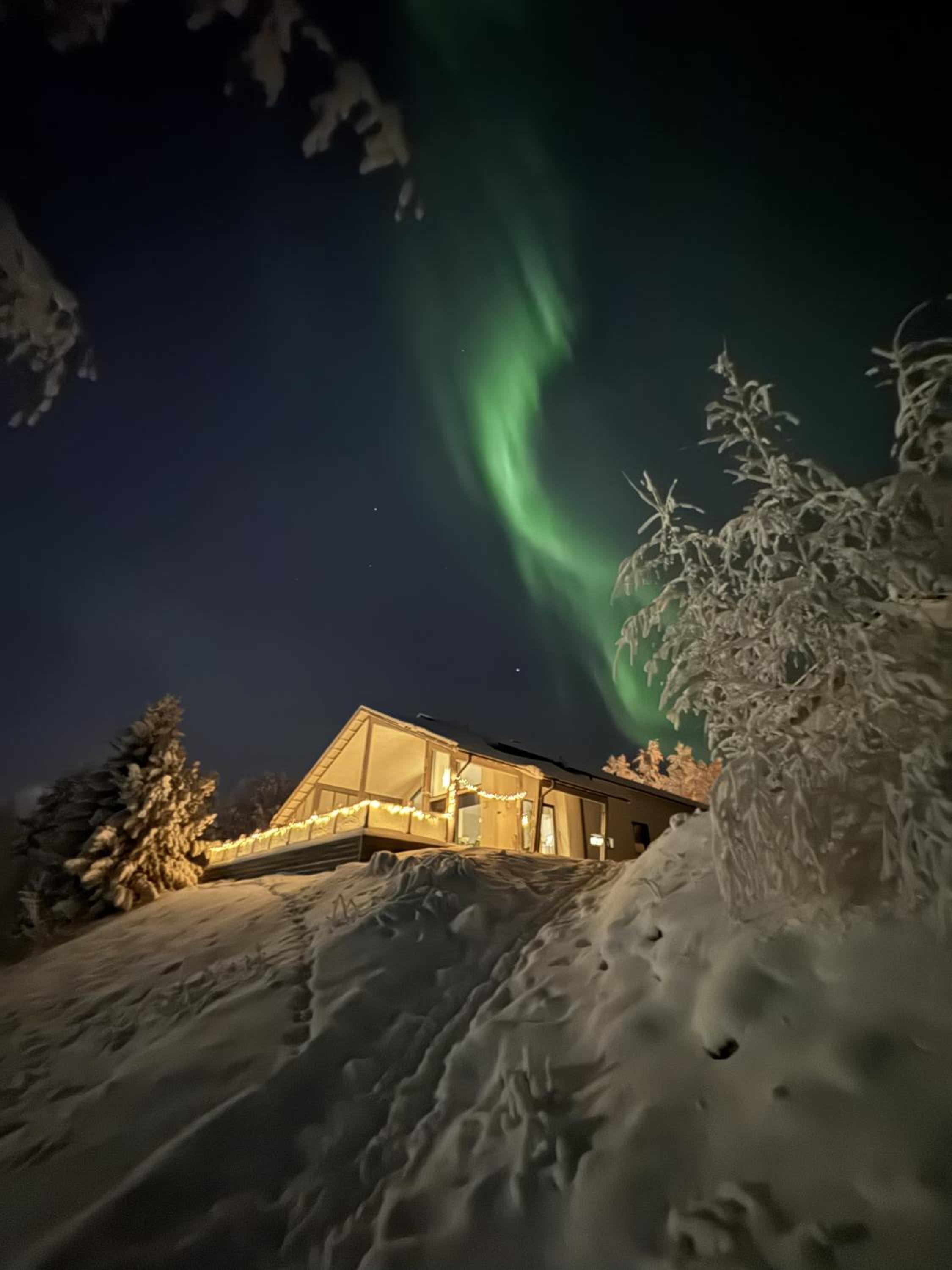 Aurora Arctic Riverside Villa