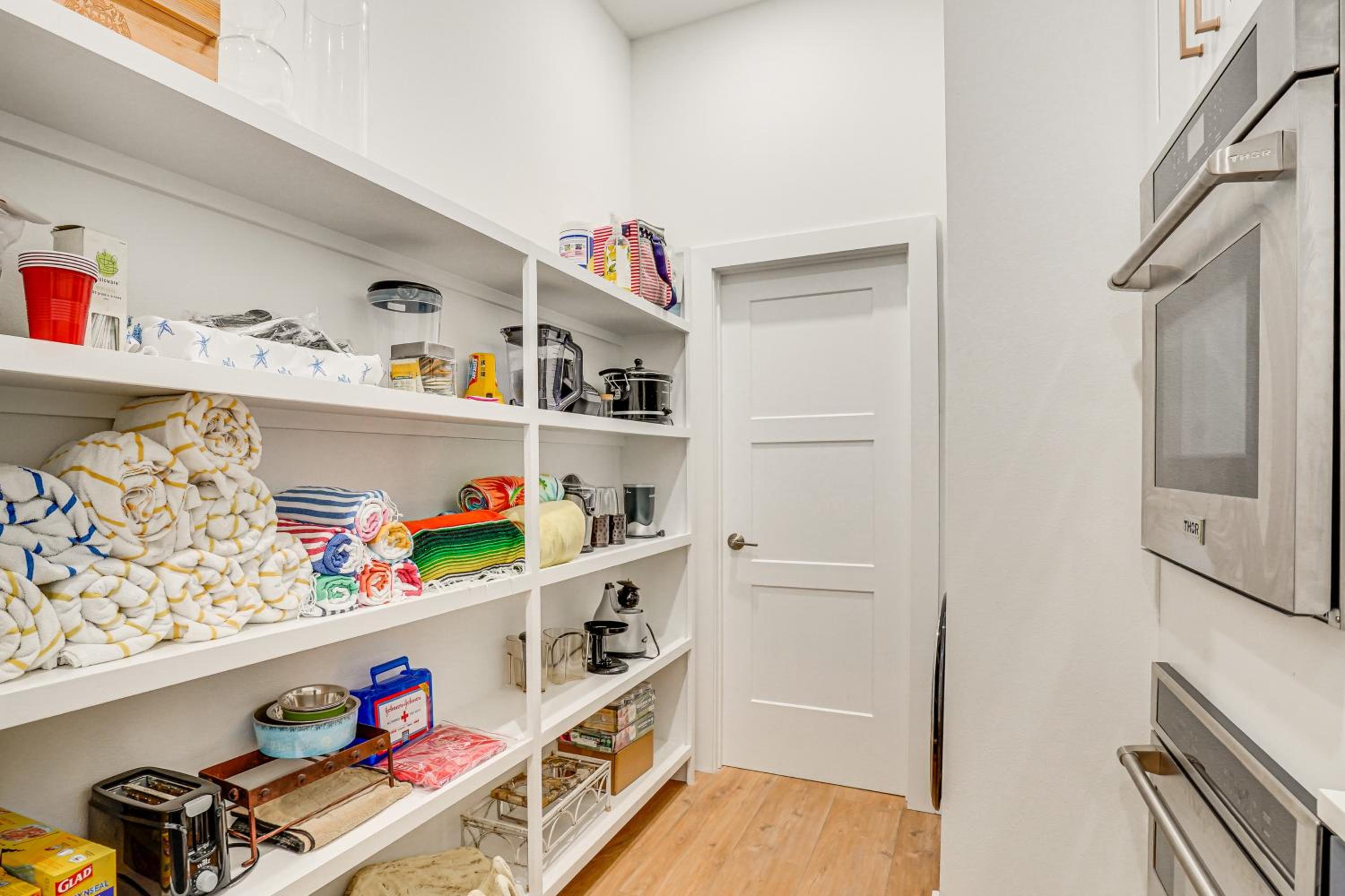 3,200-Sq-Ft Hideaway 5 Mi to Downtown Sarasota!