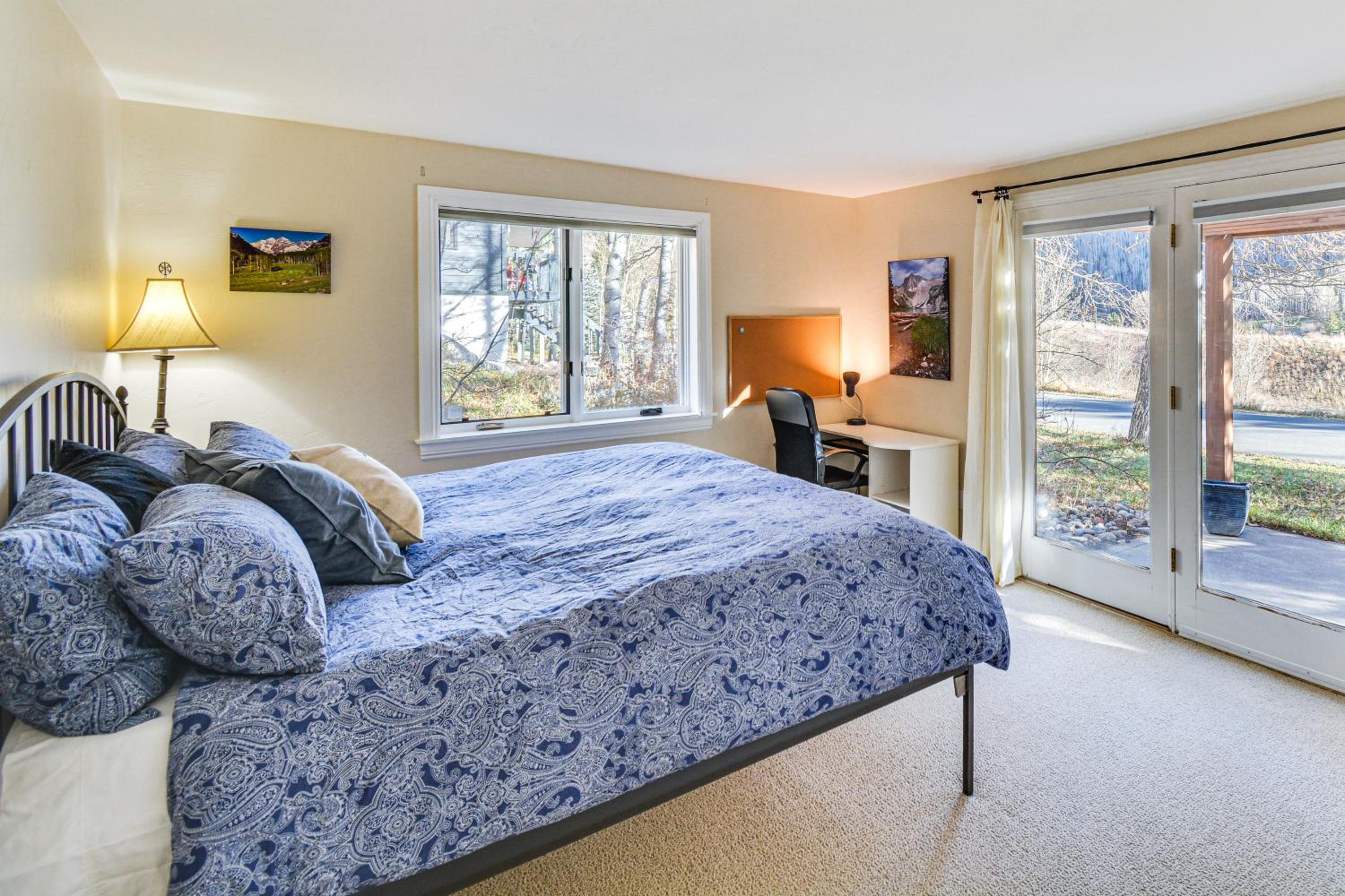 3 Mi to Vail Ski Resort! Mtn-View Haven with 2 Decks