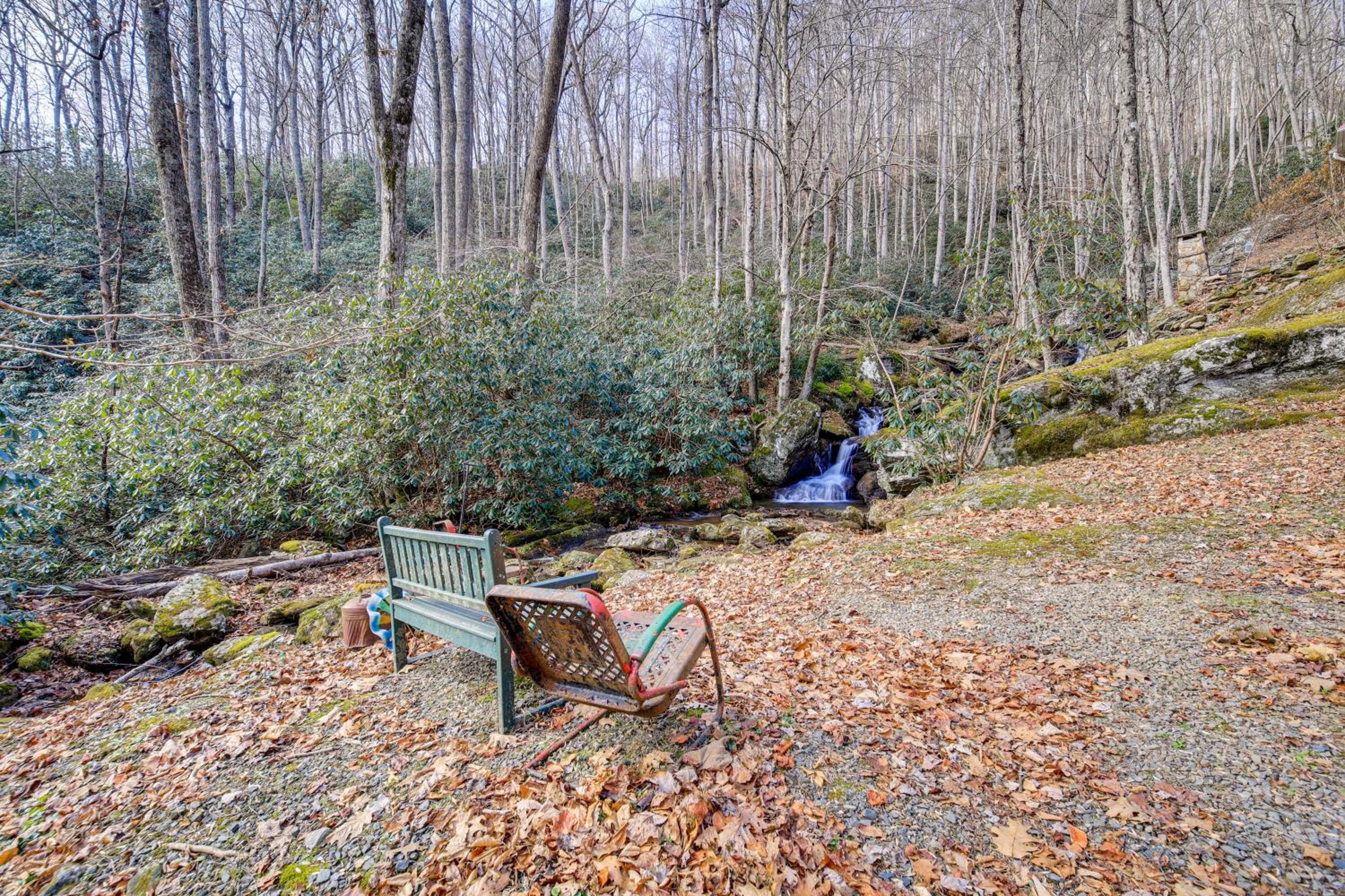 Stay By the Blue Ridge Parkway! Cozy Mtn Condo