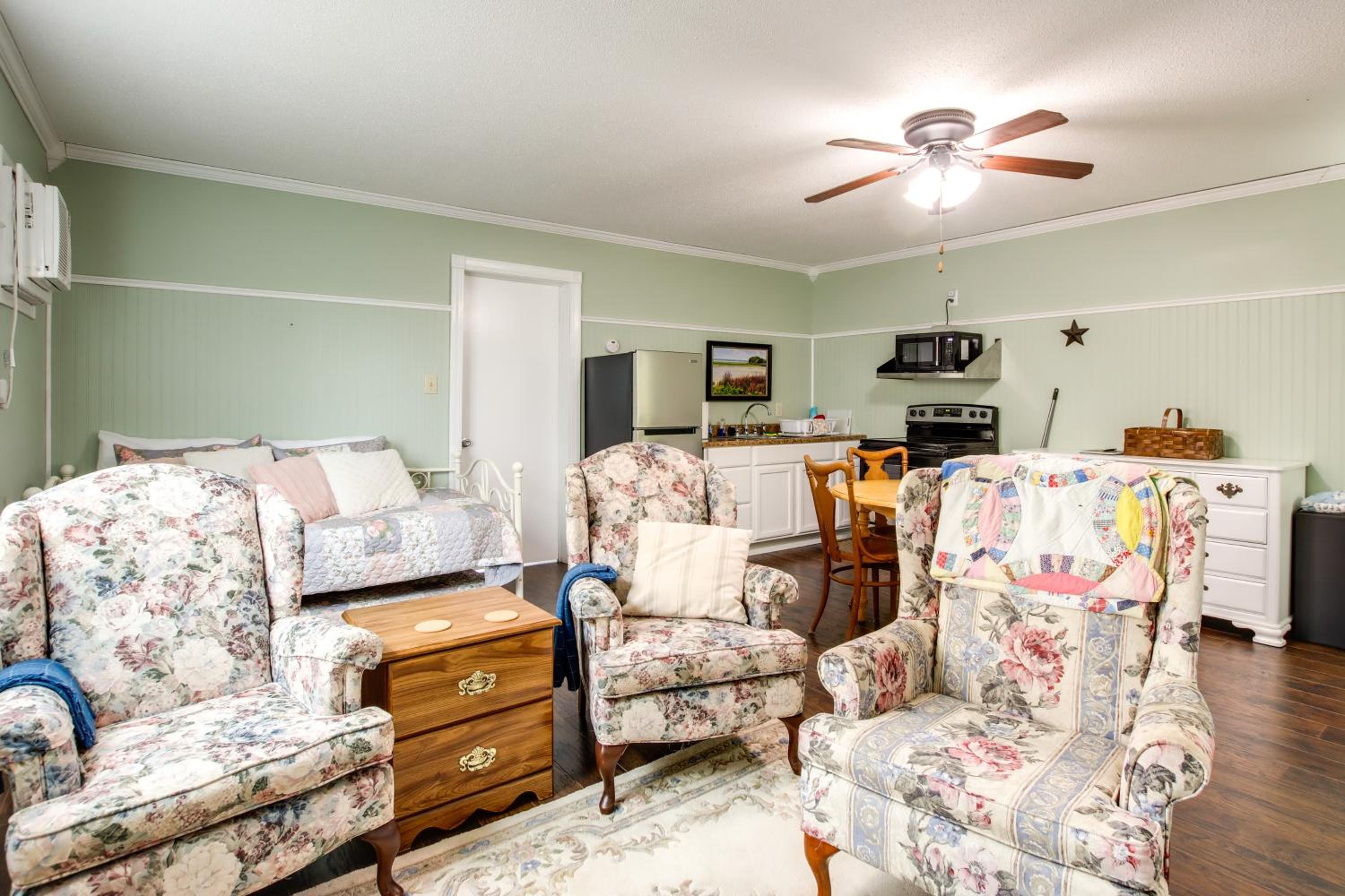 Comfy, Freshly Remodeled Apt Near Nauvoo Temple