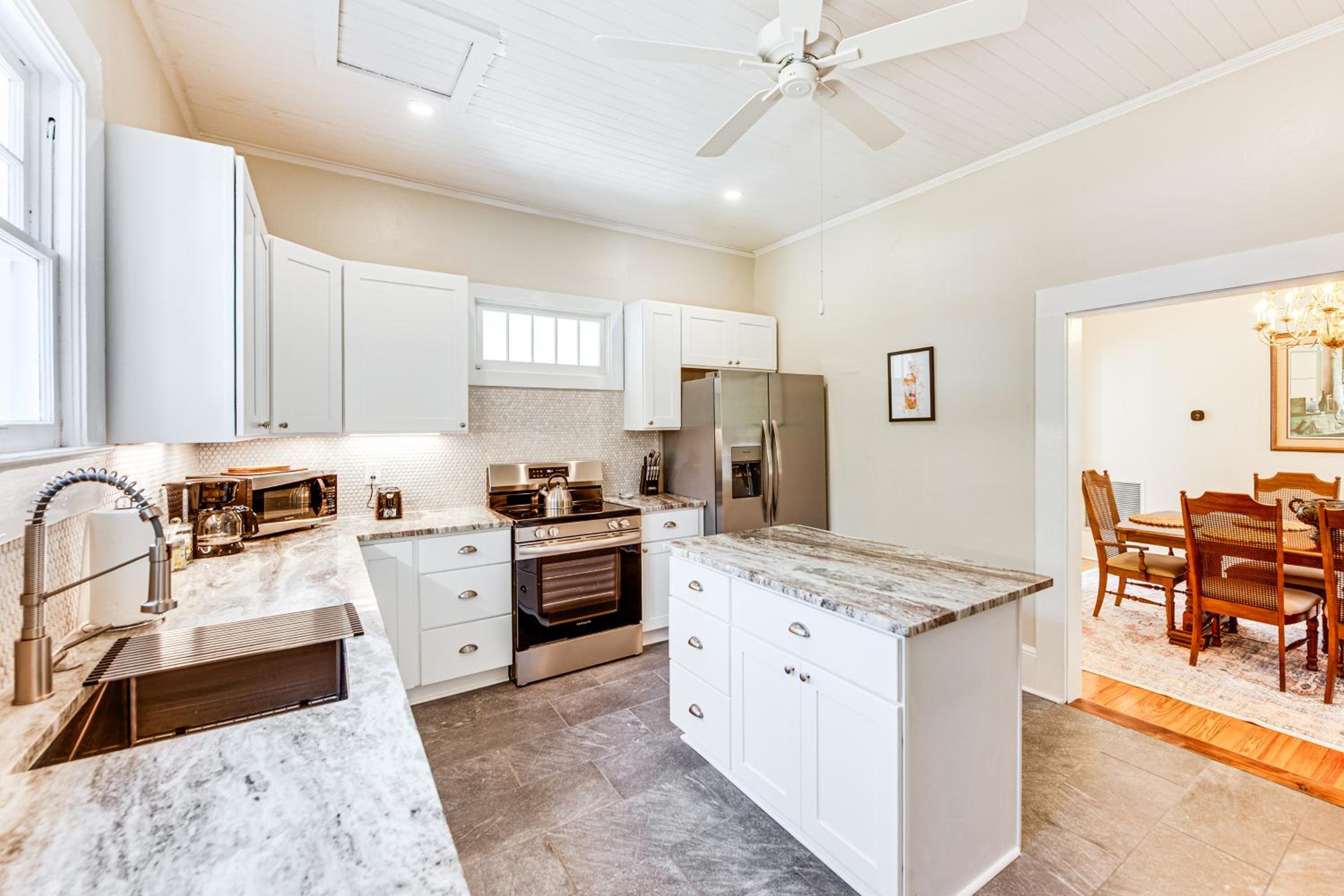 Thomasville Cottage Walk to Historic Downtown!