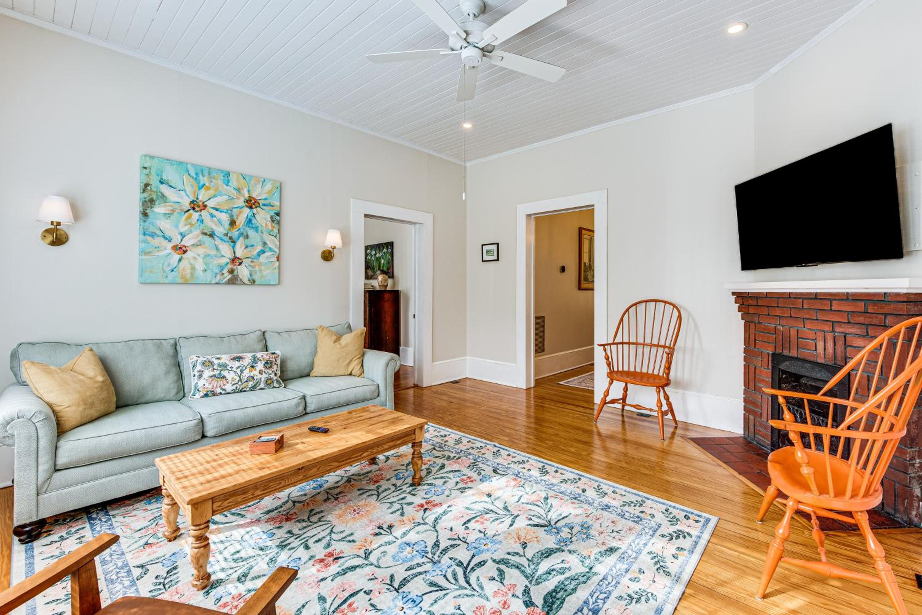Thomasville Cottage Walk to Historic Downtown!