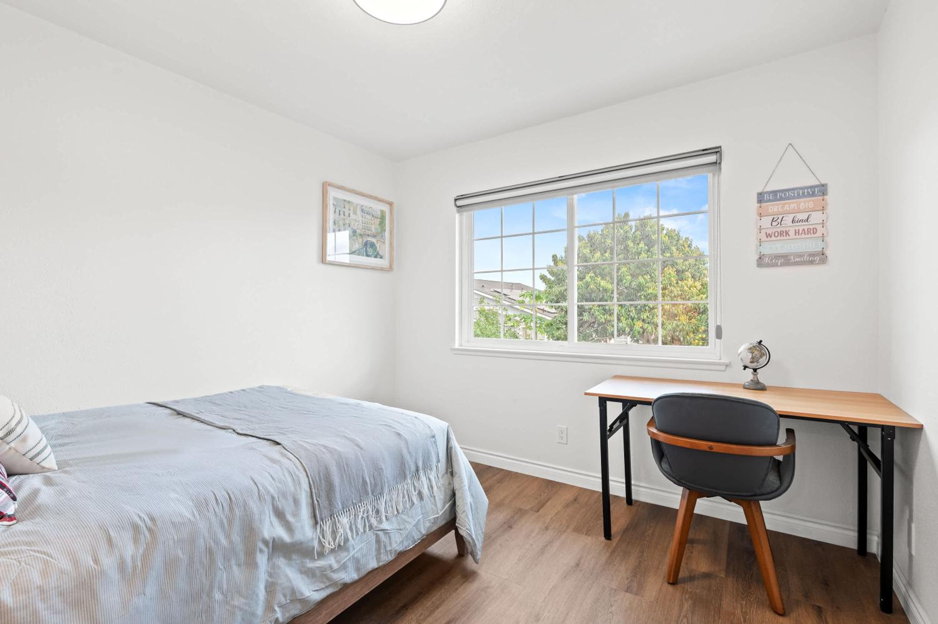 Cozy Full Suites Bright & Private Great Value