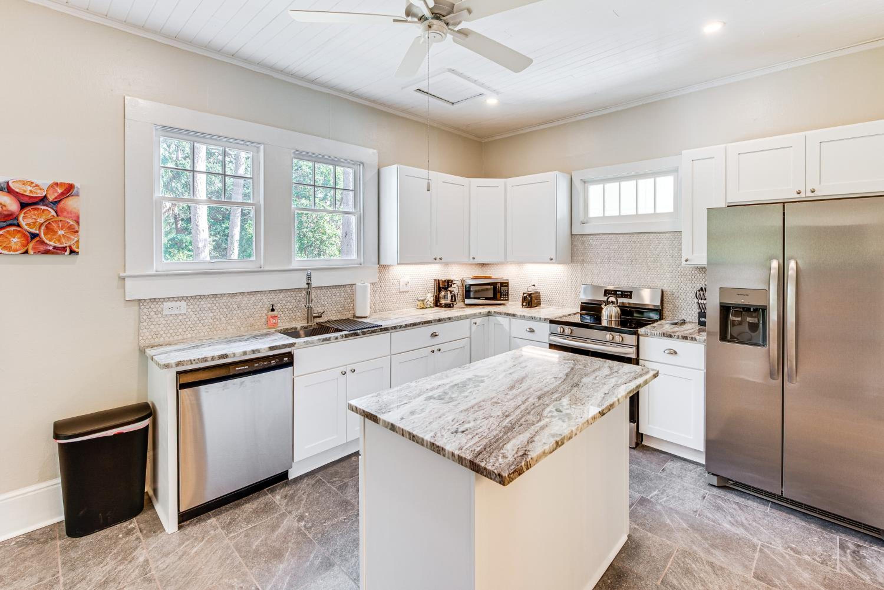 Thomasville Cottage Walk to Historic Downtown!