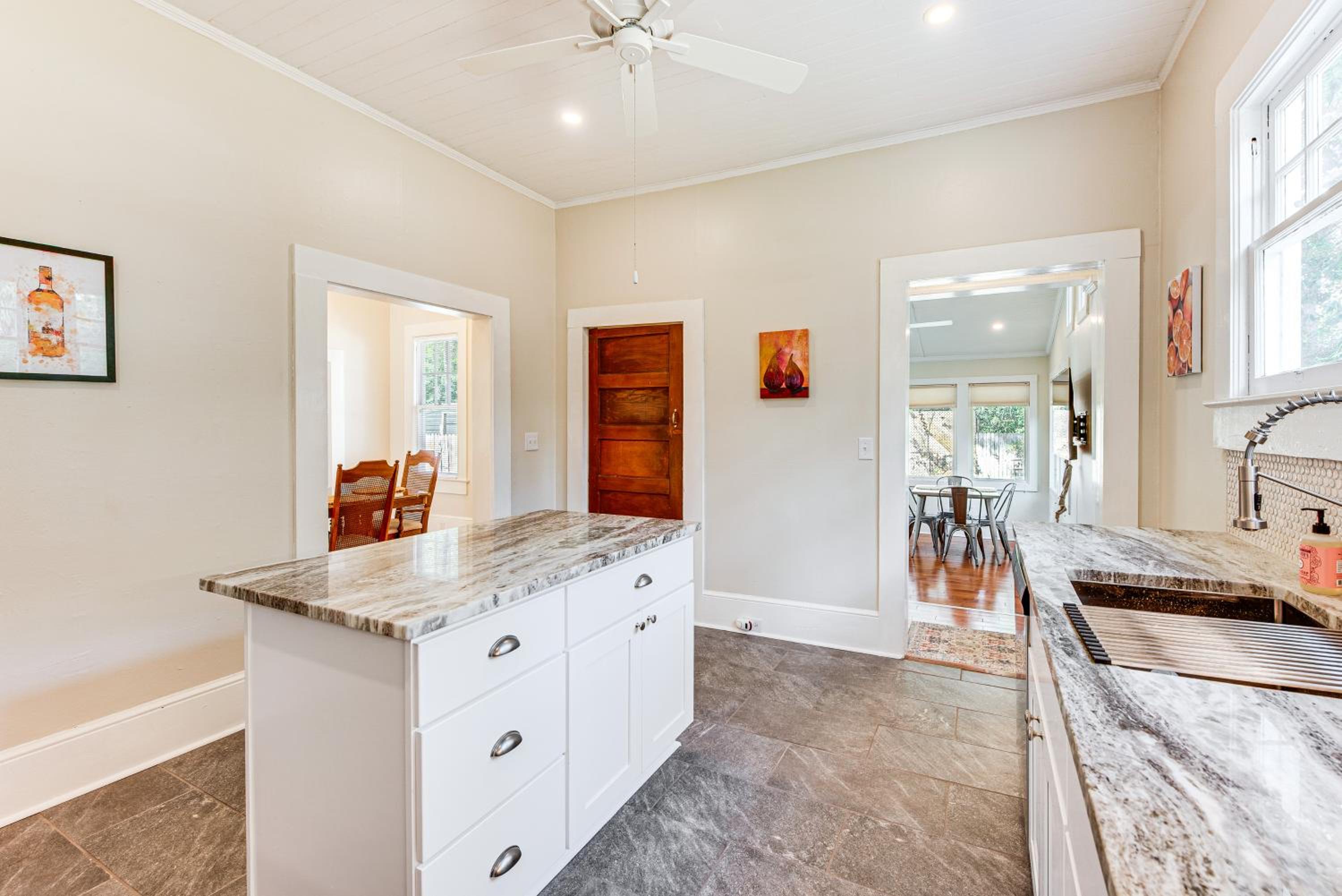 Thomasville Cottage Walk to Historic Downtown!
