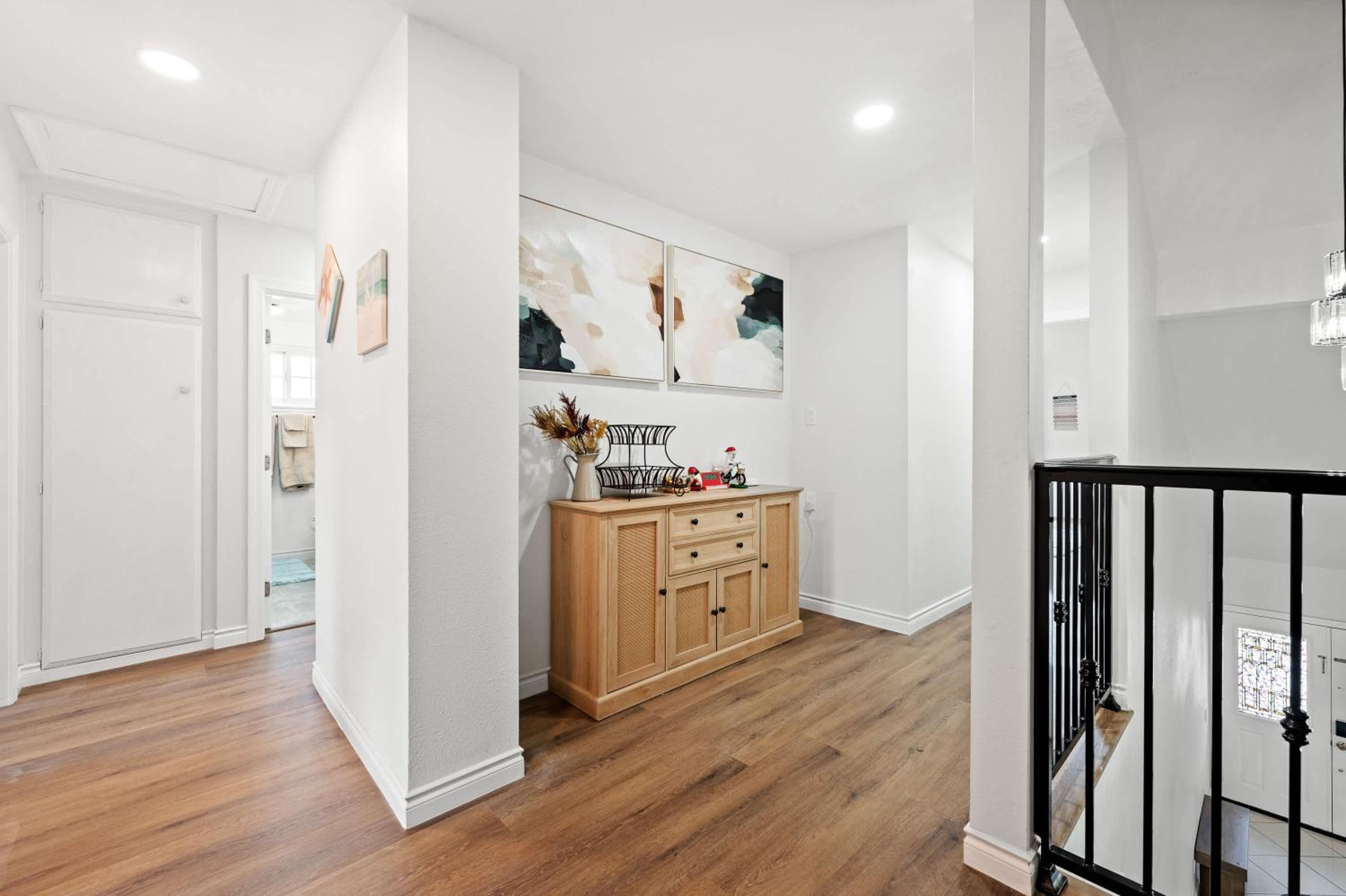 Cozy Full Suites Bright & Private Great Value
