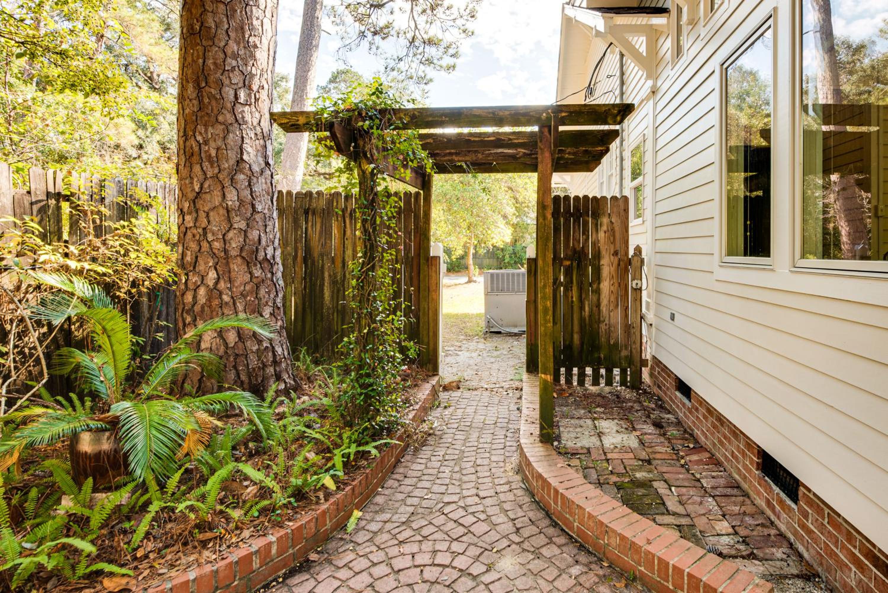 Thomasville Cottage Walk to Historic Downtown!