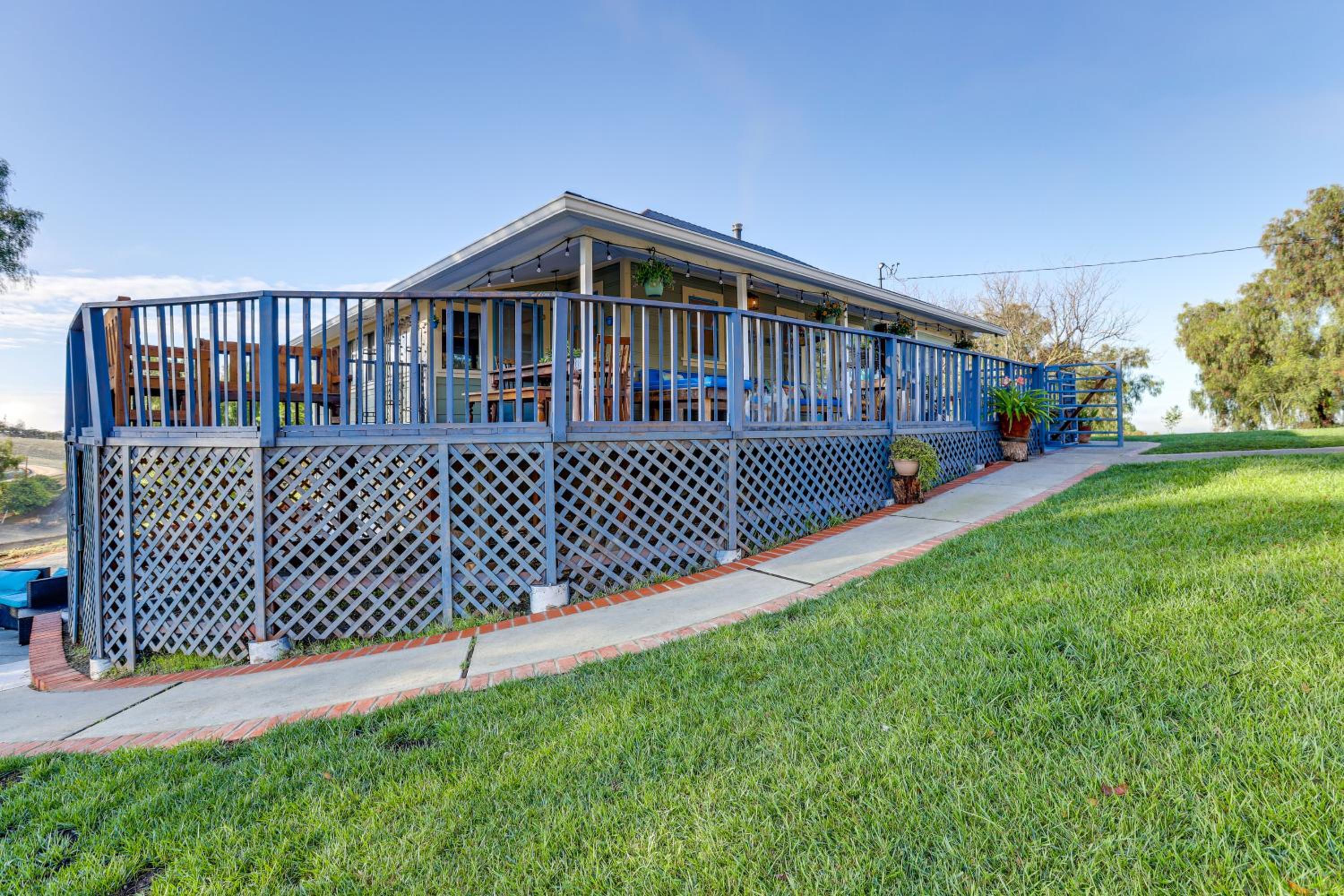 20 Acres in Wine Country! Central California Oasis