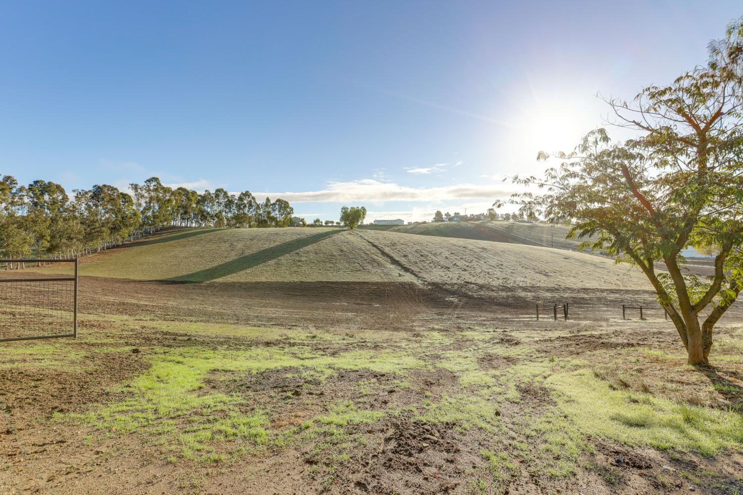 20 Acres in Wine Country! Central California Oasis