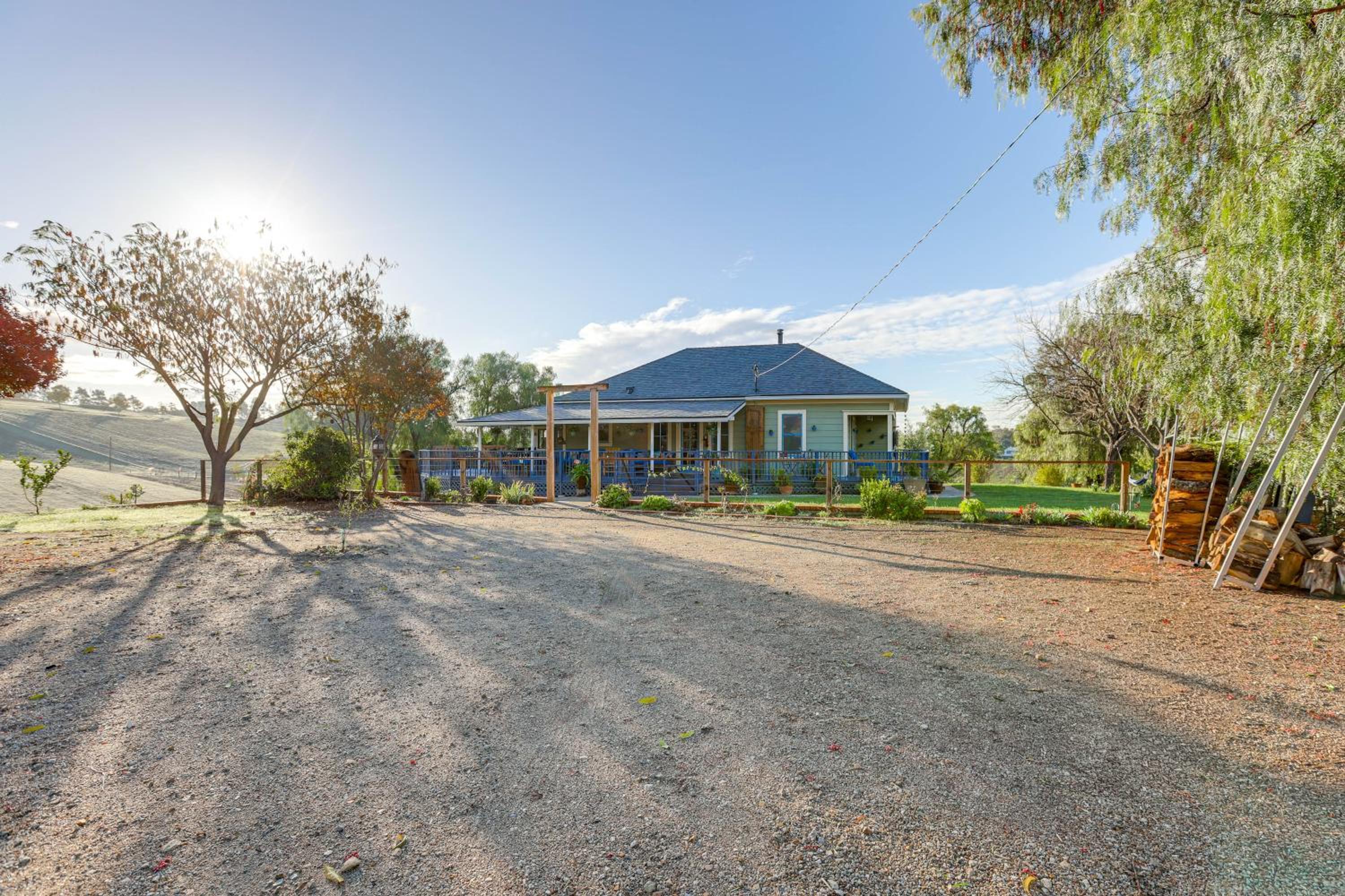 20 Acres in Wine Country! Central California Oasis