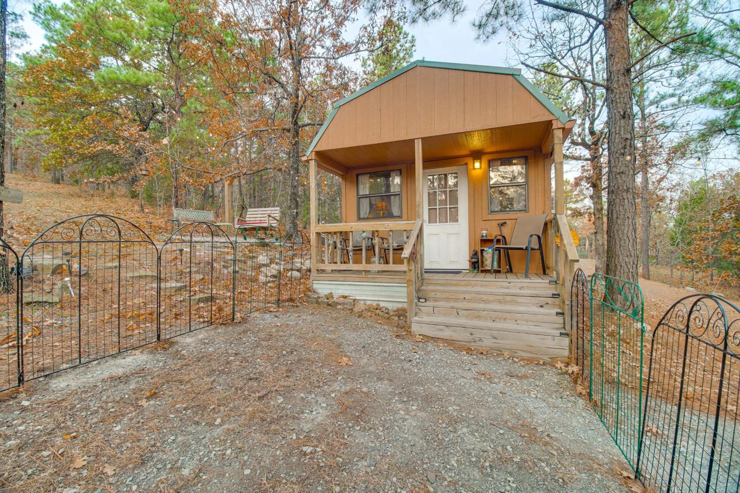 Hike the Ouachitas! Remote Mtn Hideaway with Trails