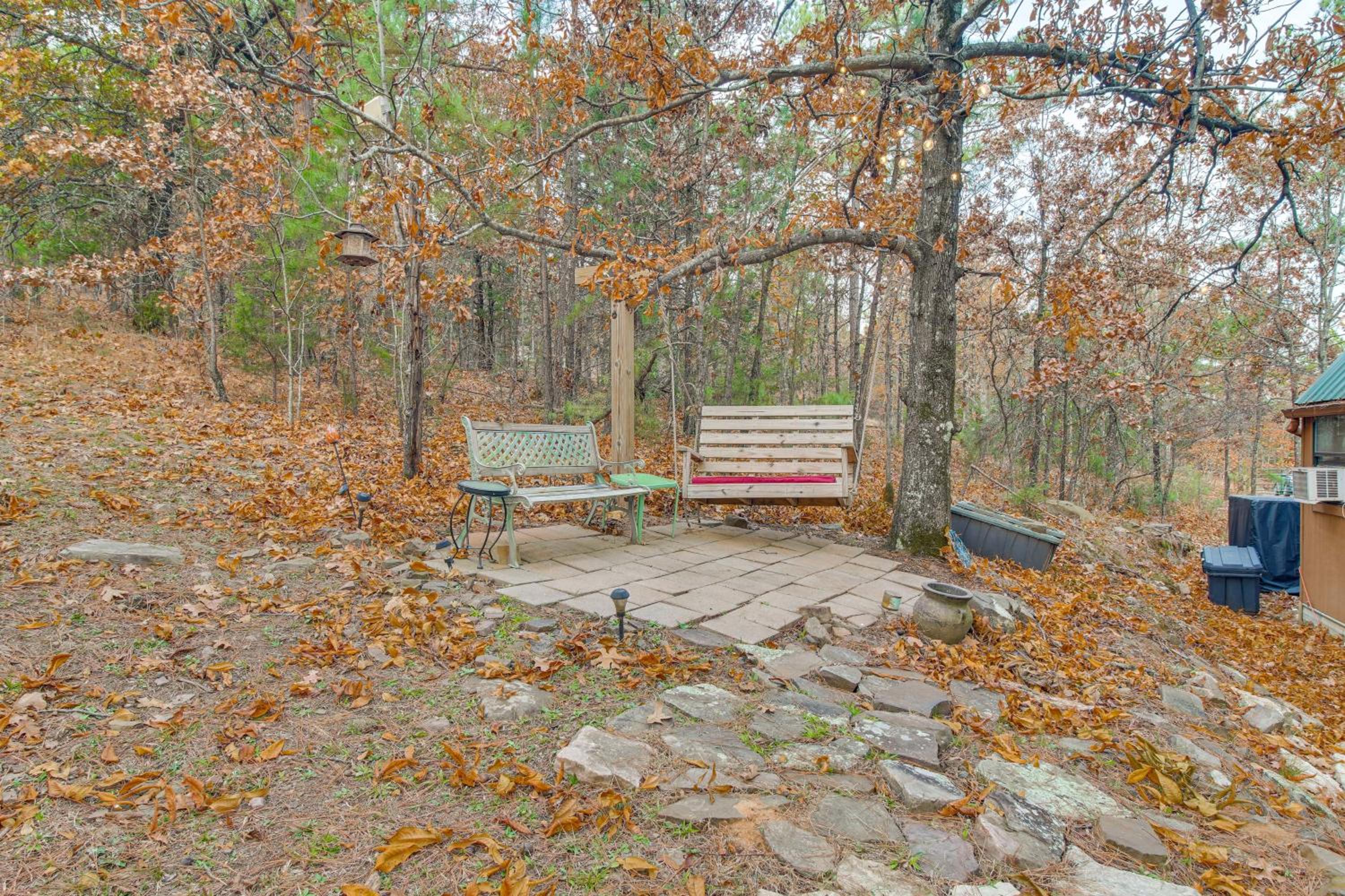 Hike the Ouachitas! Remote Mtn Hideaway with Trails