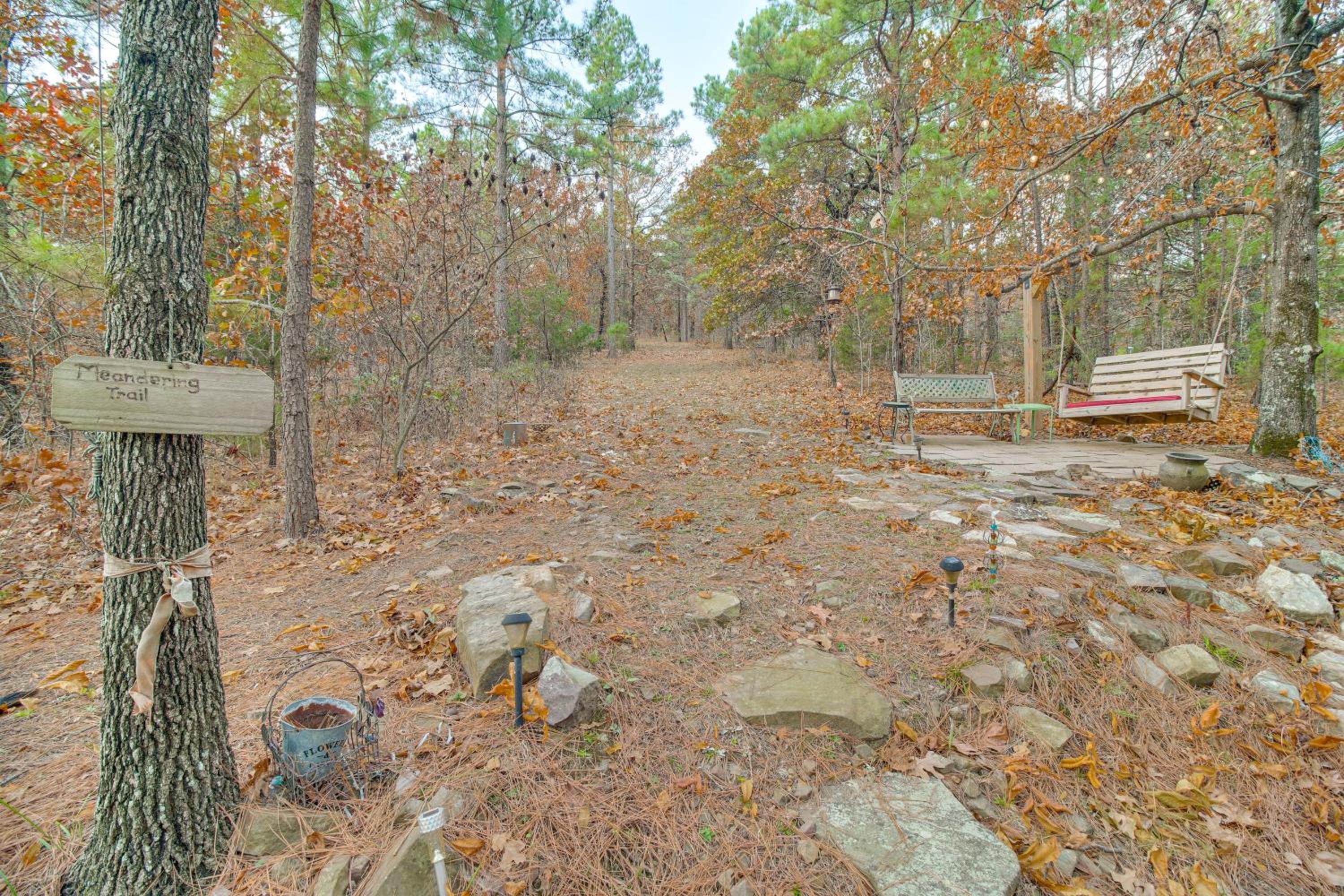 Hike the Ouachitas! Remote Mtn Hideaway with Trails