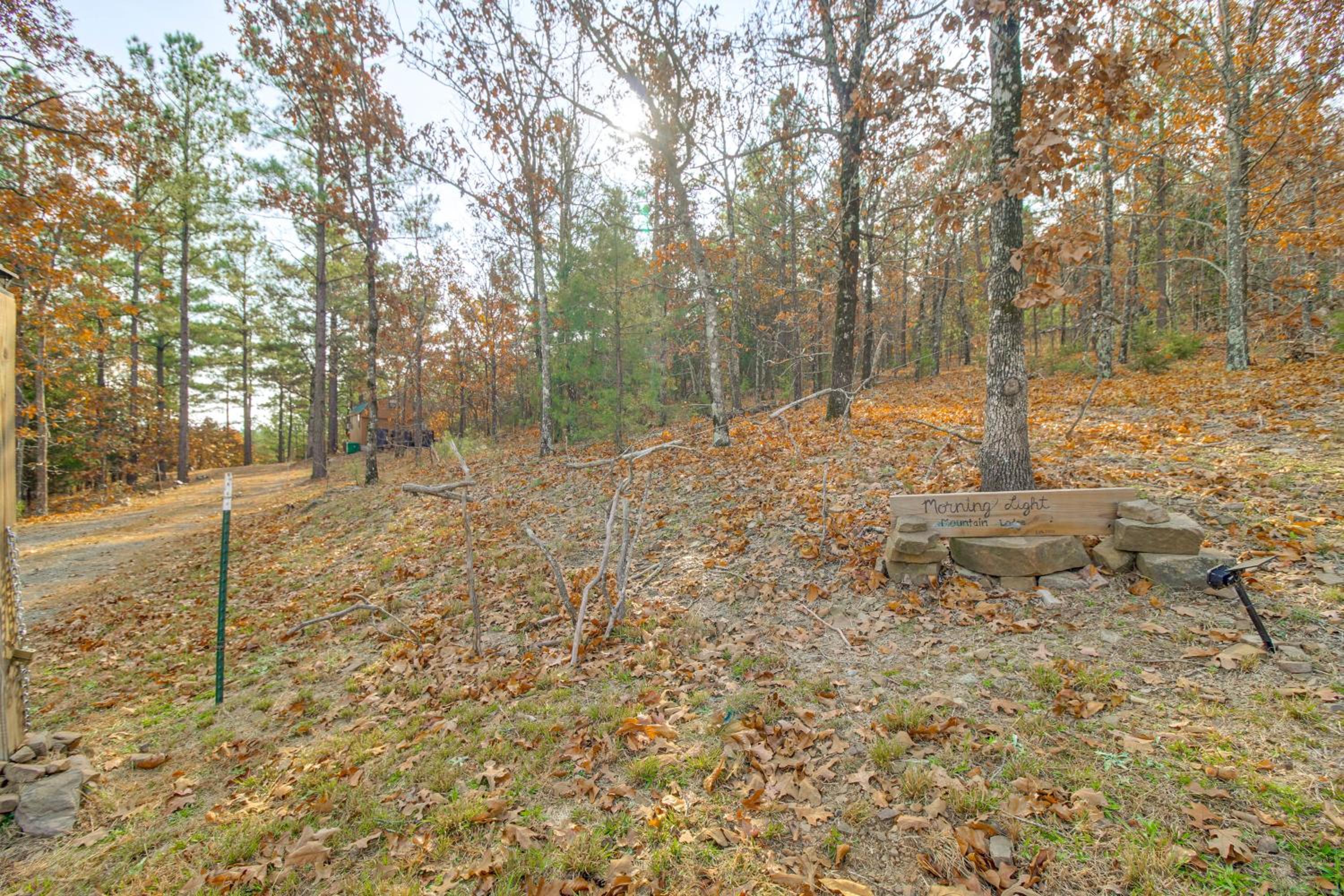 Hike the Ouachitas! Remote Mtn Hideaway with Trails
