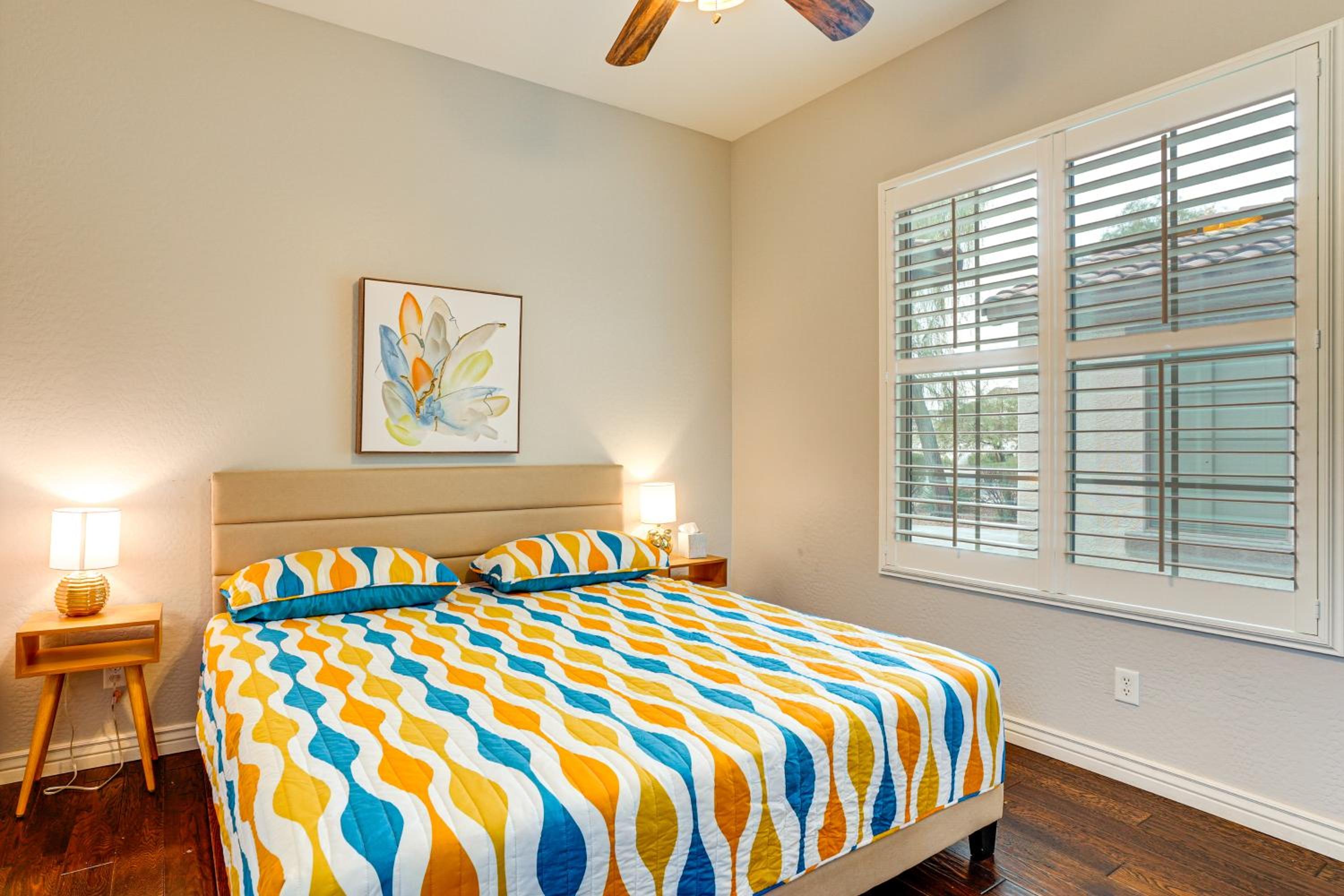 Pool, Views and Ample Space! Sunny Goodyear Retreat