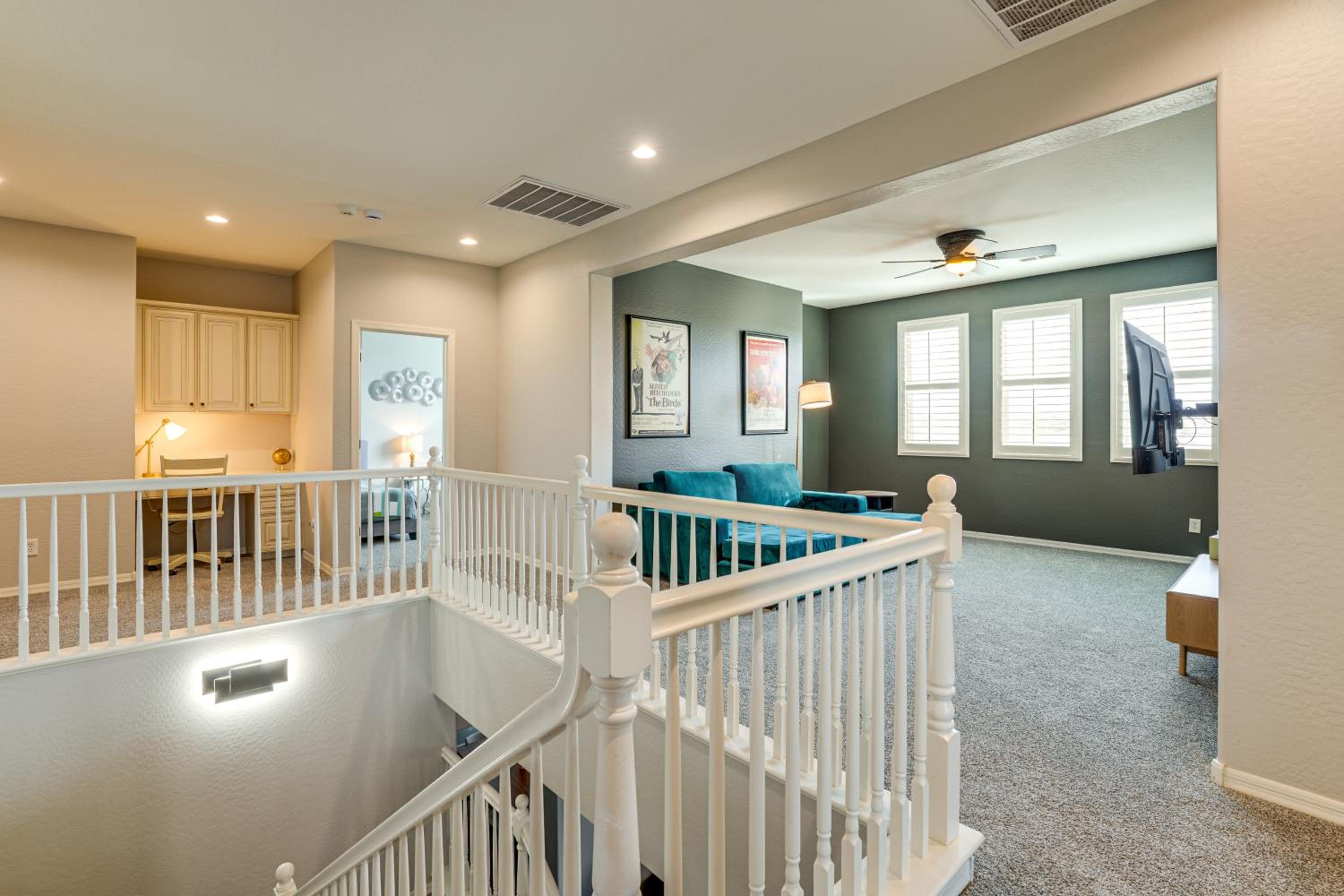 Pool, Views and Ample Space! Sunny Goodyear Retreat