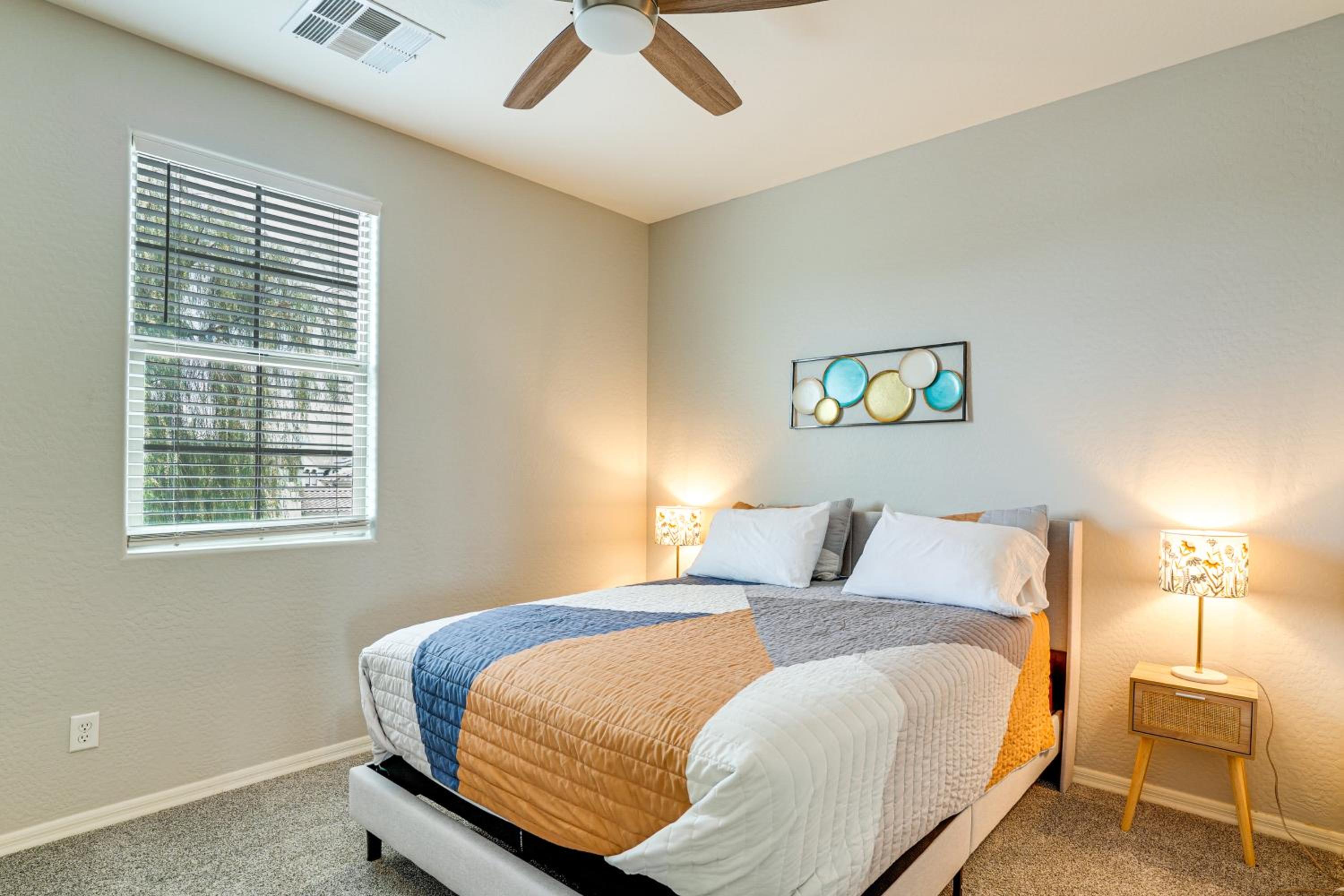 Pool, Views and Ample Space! Sunny Goodyear Retreat