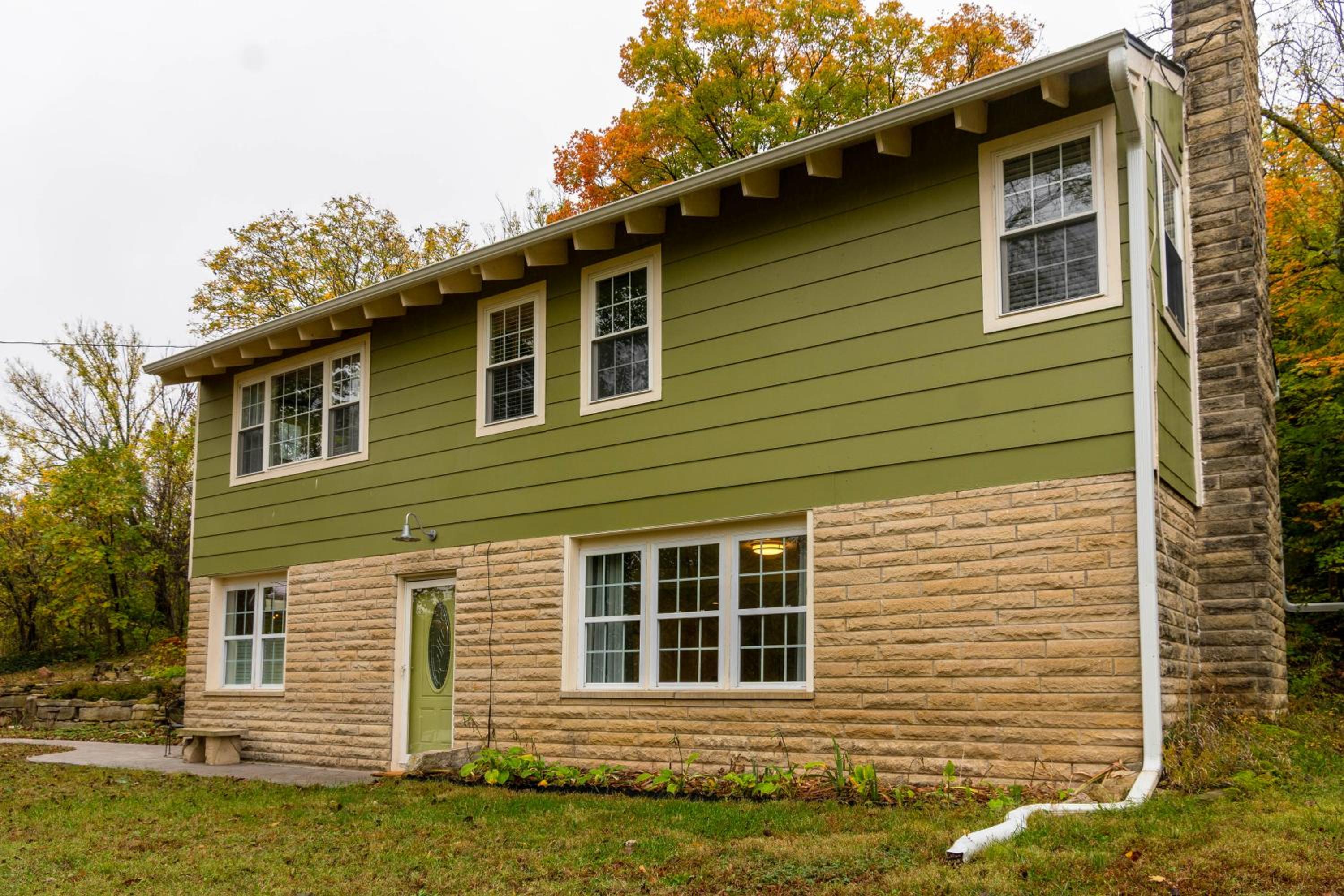 2 Mi to Downtown 4BR Country Home Near K-State