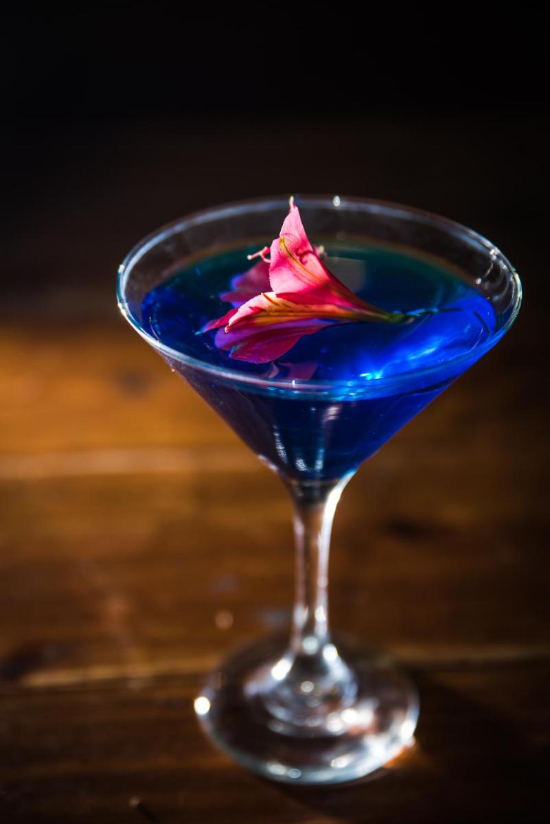 bar