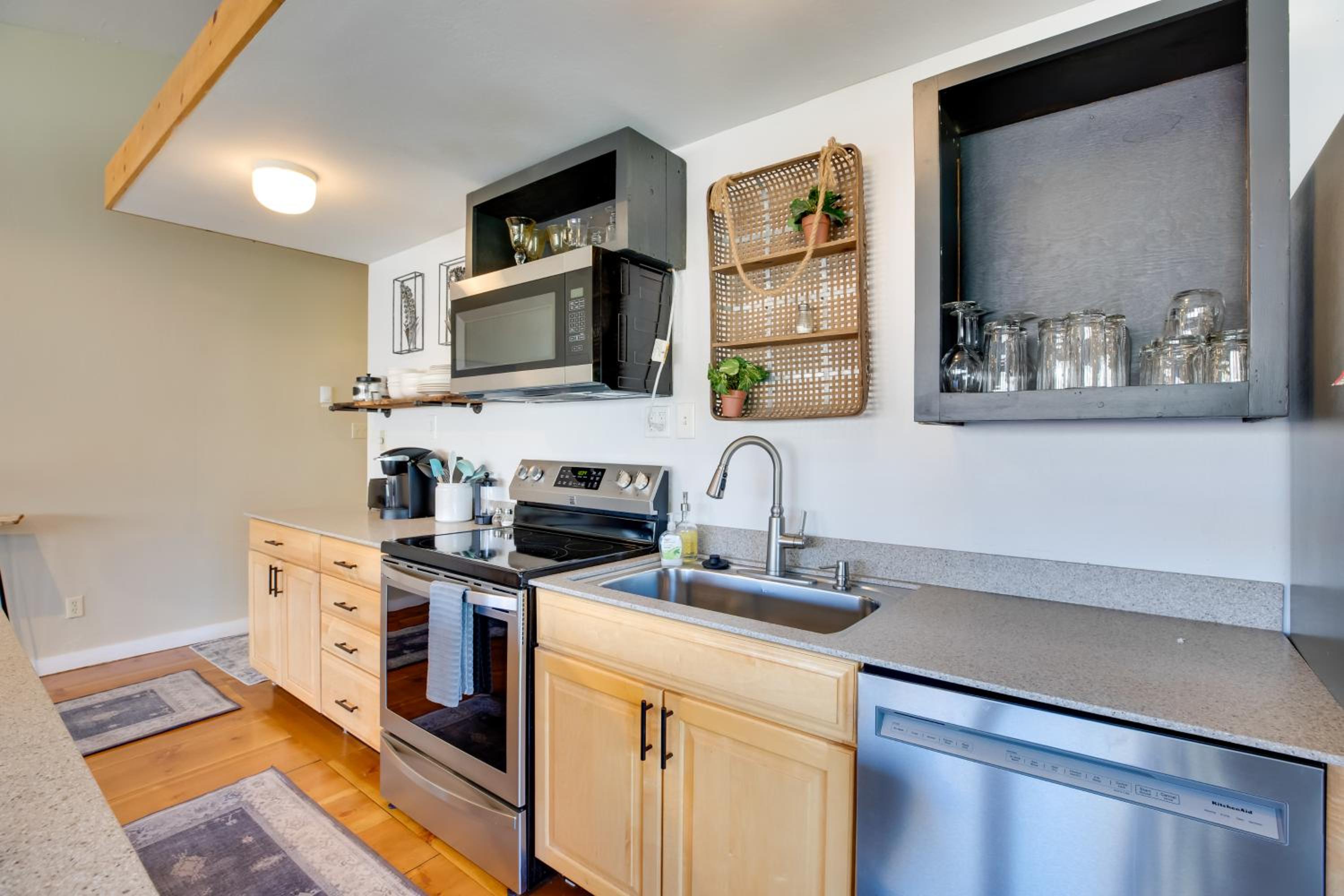 Hike, Bike and Ski! Downtown Crested Butte Condo