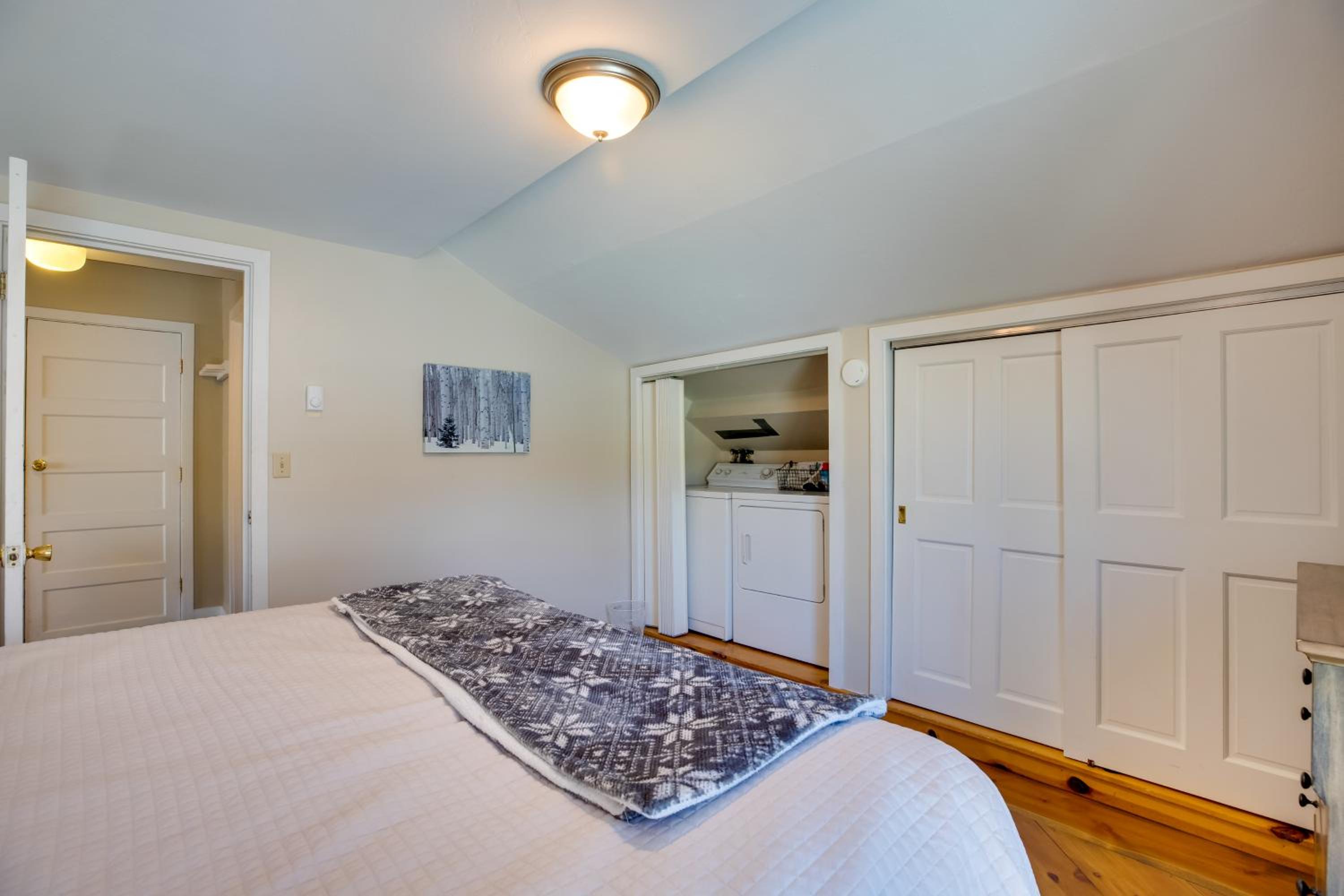 Hike, Bike and Ski! Downtown Crested Butte Condo