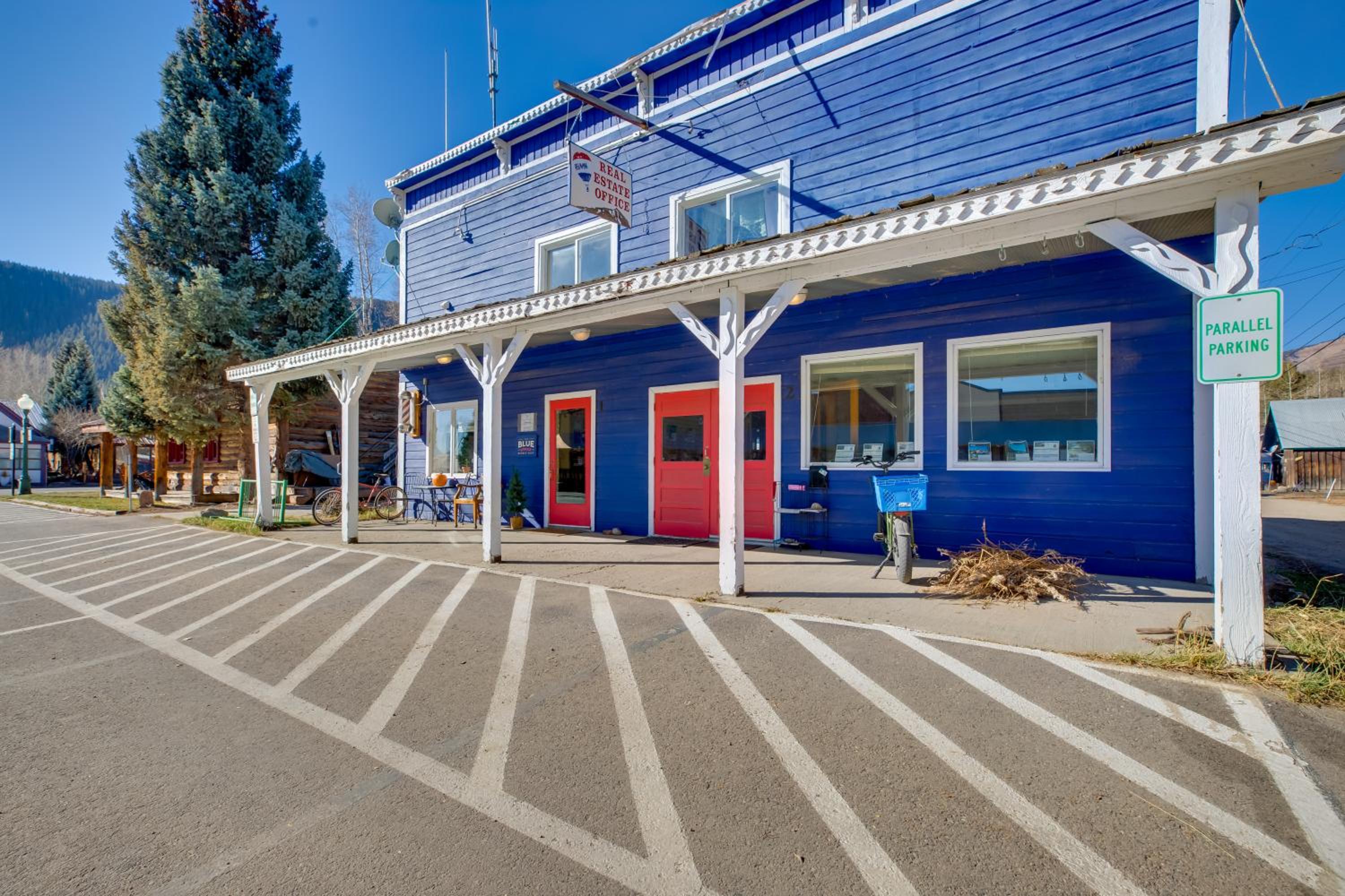 Hike, Bike and Ski! Downtown Crested Butte Condo