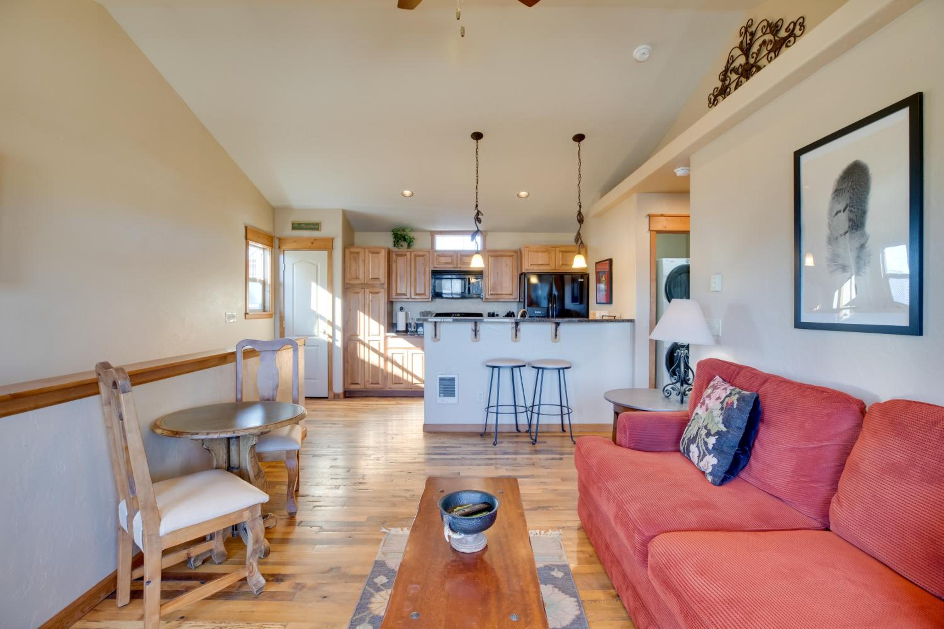 3 Blocks to Main St Cozy Gunnison Retreat!